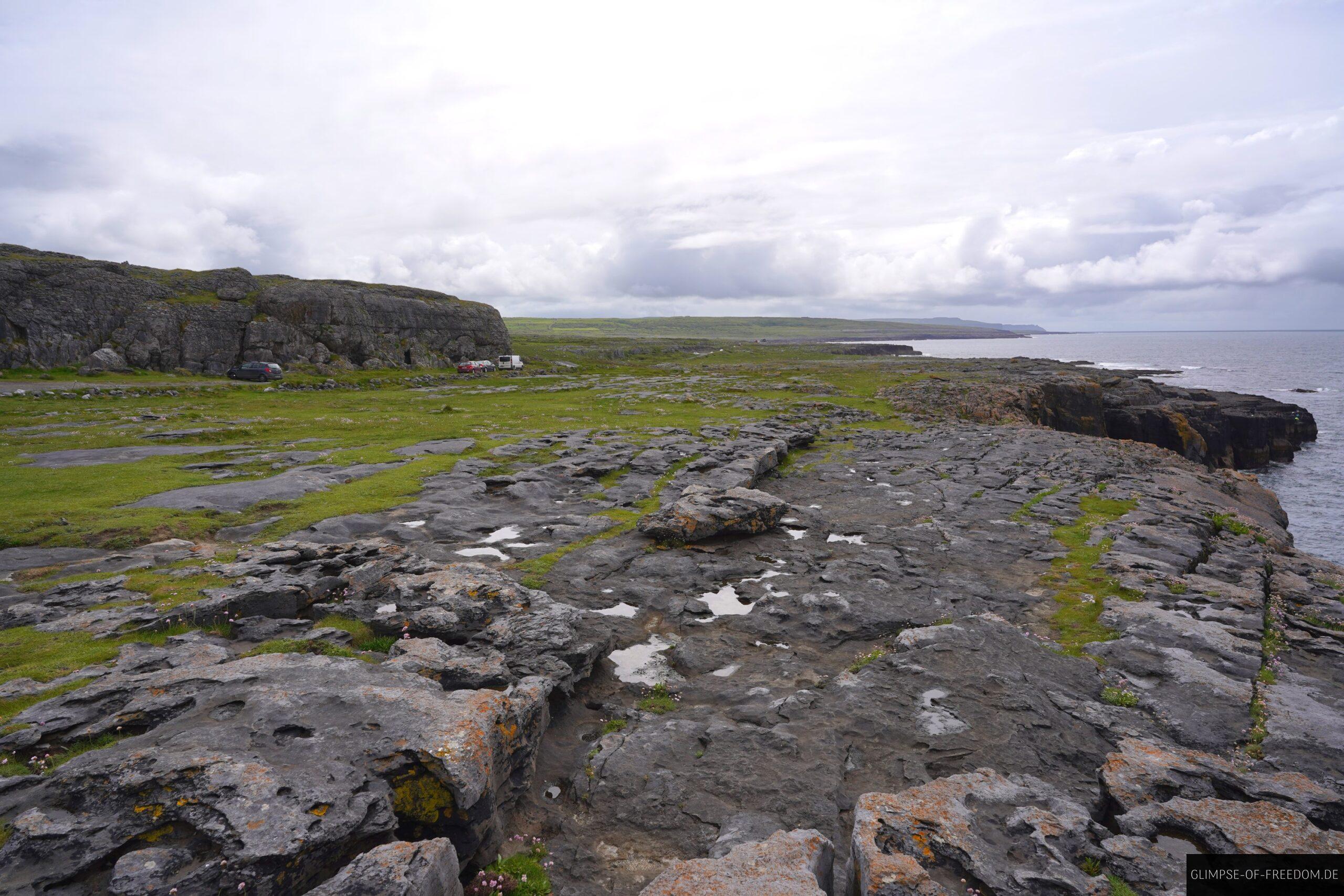 An der markanten Burren Kueste scaled An der markanten Burren Küste