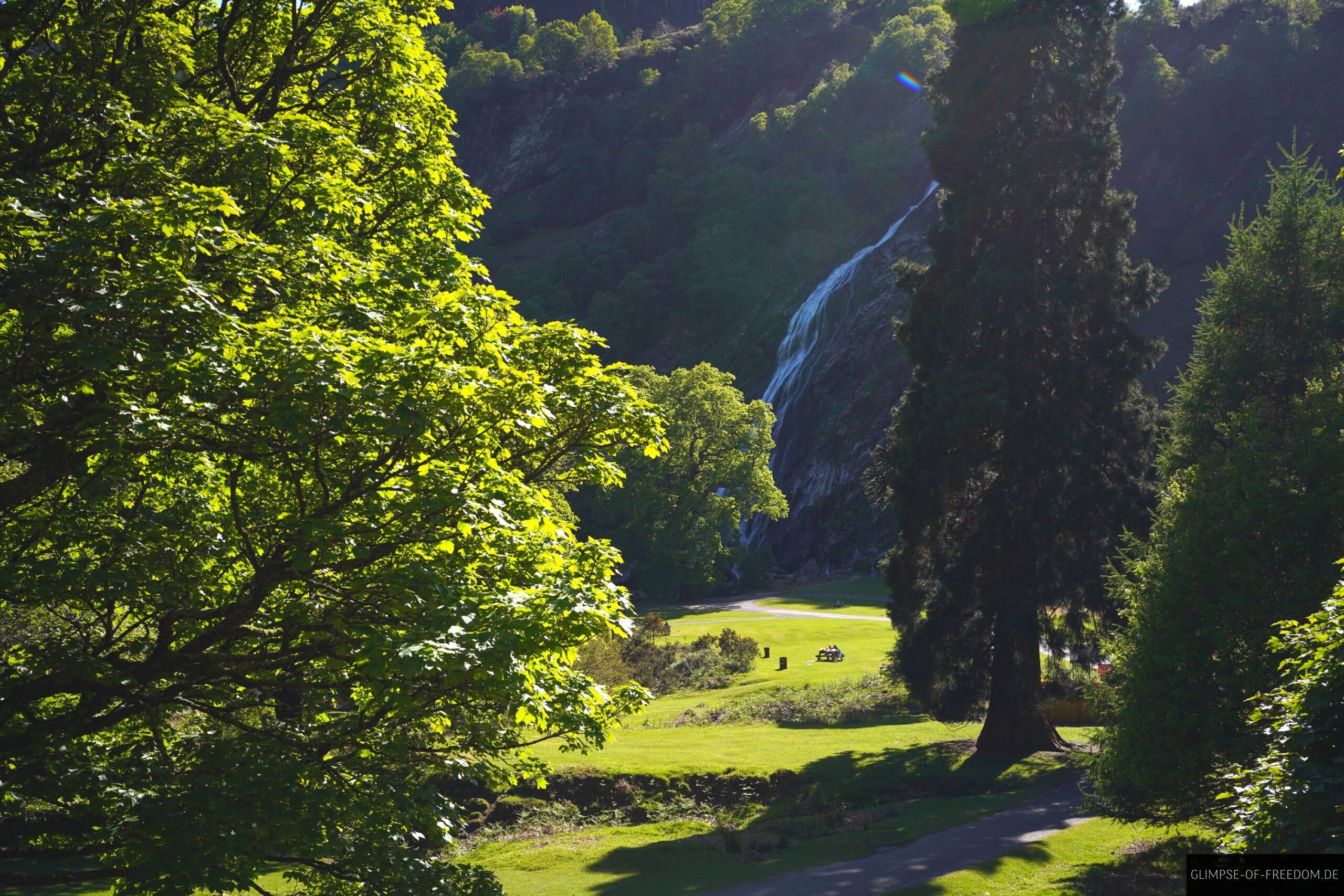 Ausblick auf den Powerscourt Waterfall scaled Ausblick auf den Powerscourt Waterfall