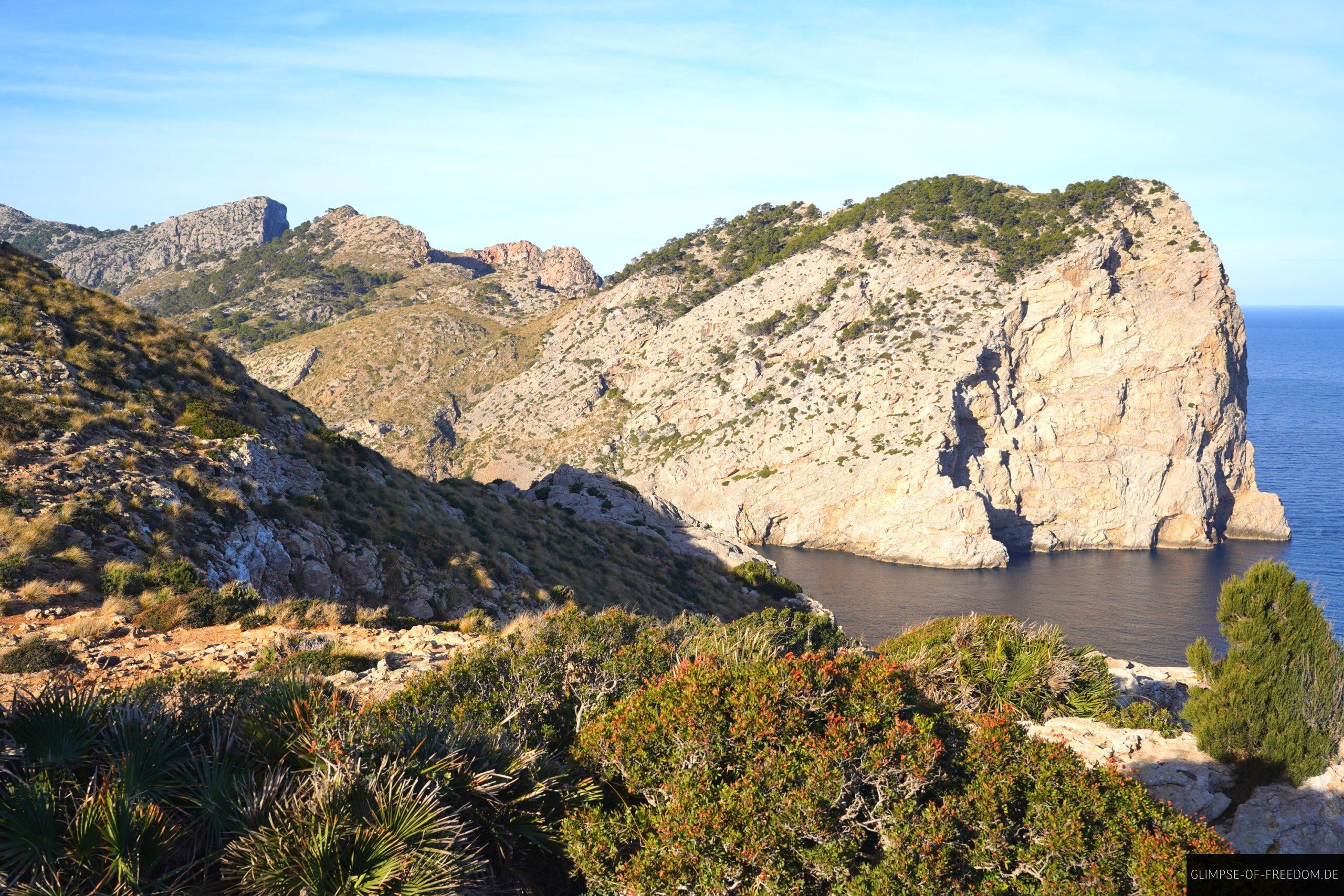 Ausblick auf die Bergige Landschaft von Formentor scaled Ausblick auf die Bergige Landschaft von Formentor