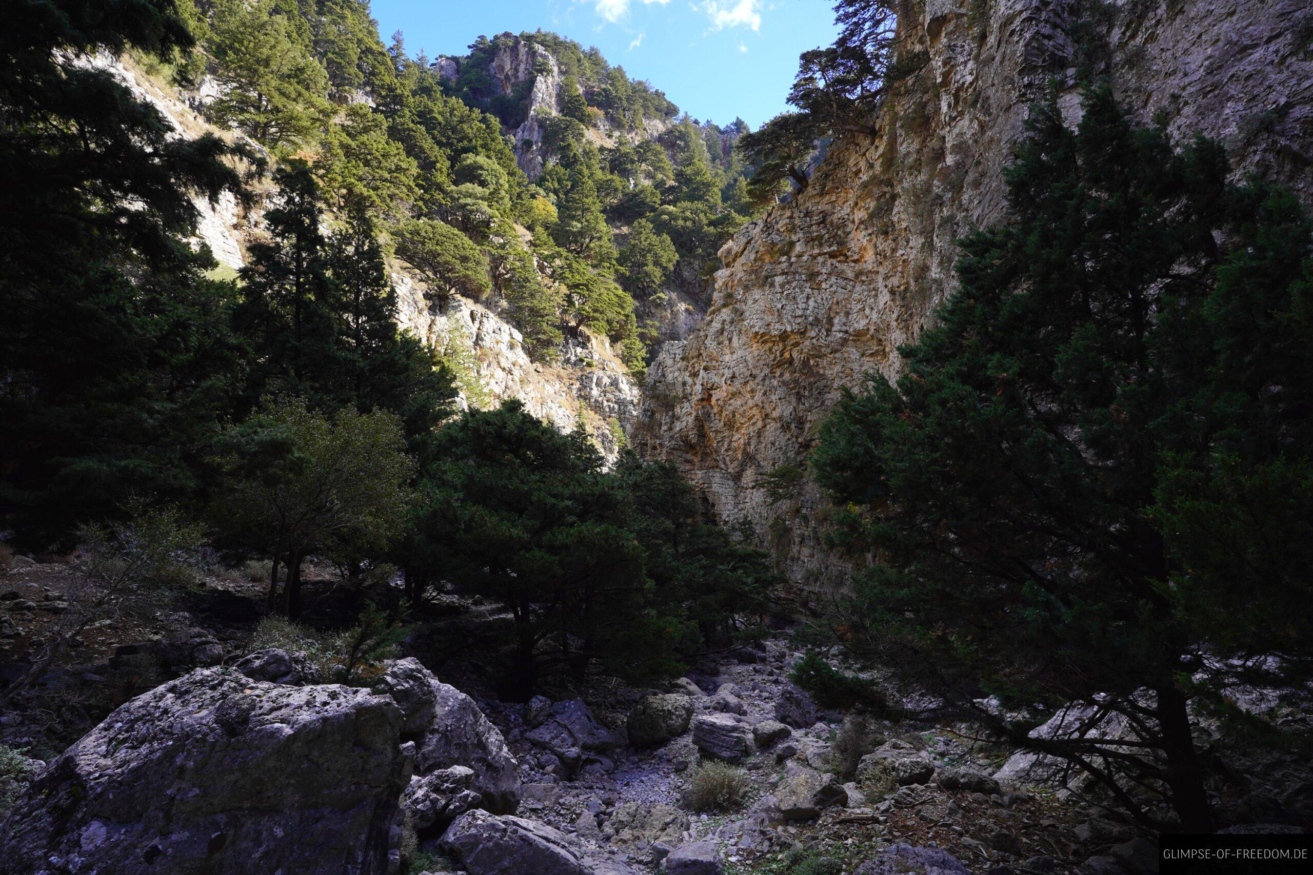 Ausblick durch die Imbros Schlucht scaled Ausblick durch die Imbros Schlucht