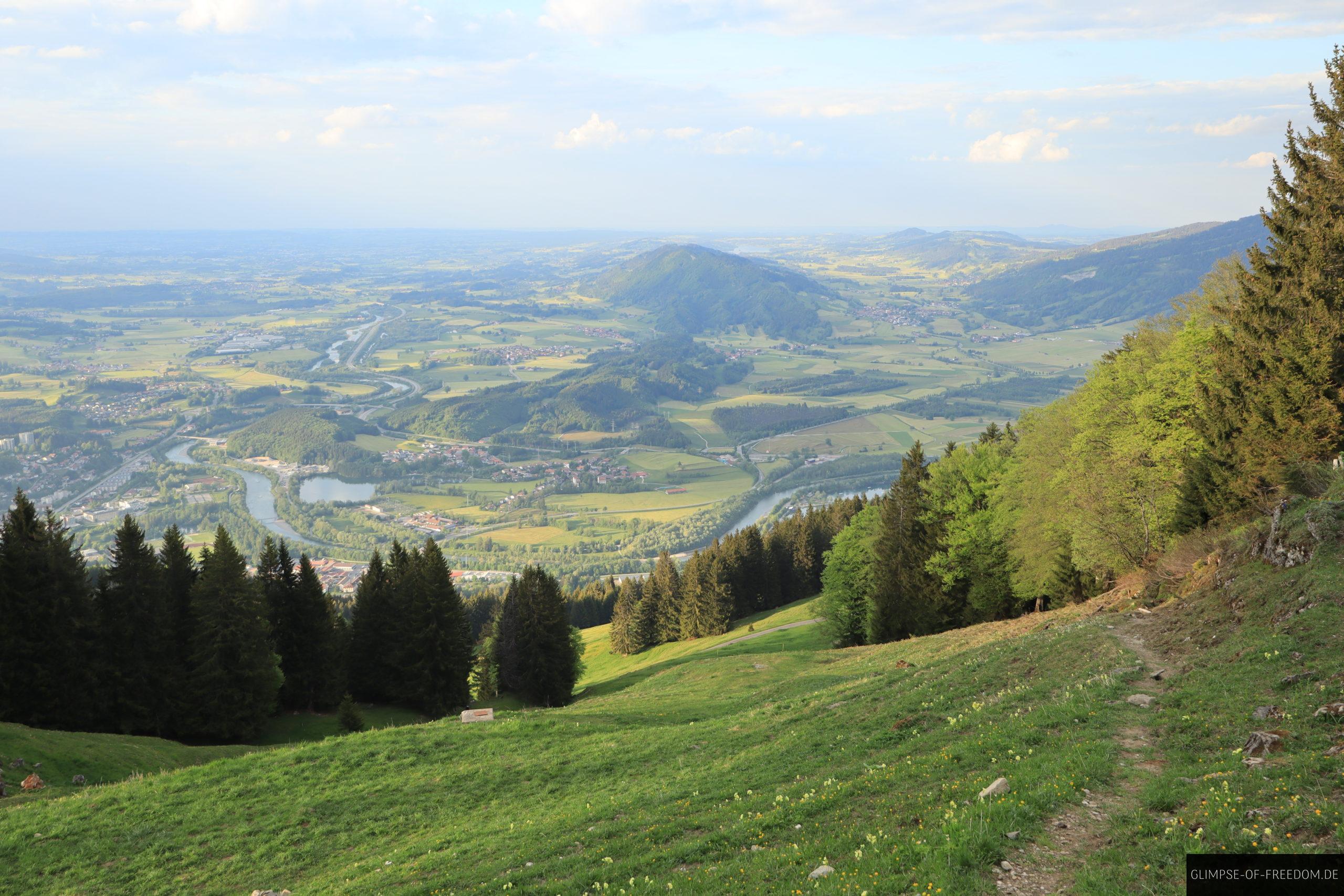 Ausblick vom Mittag ins Tal scaled Ausblick vom Mittag ins Tal