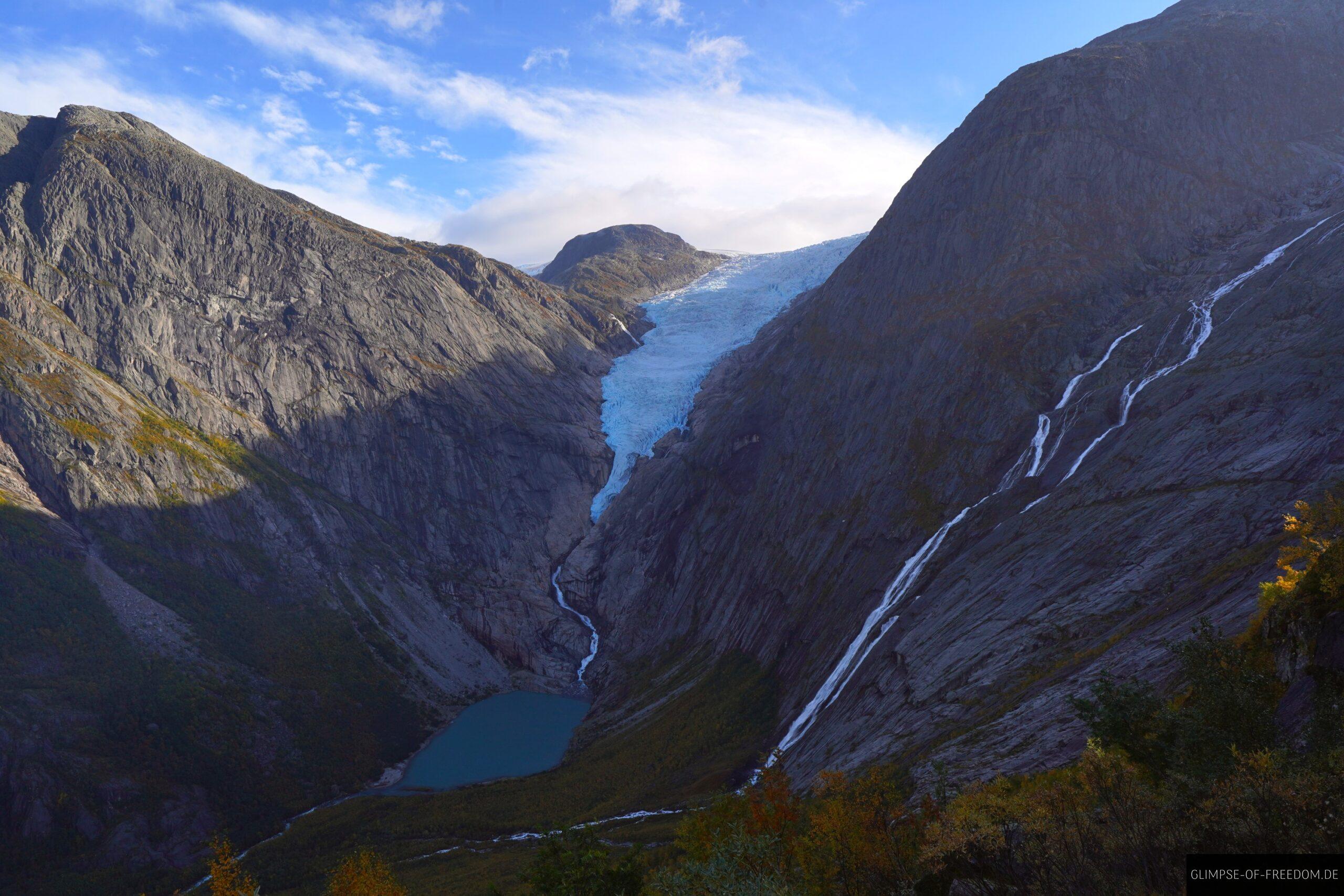 Aussicht auf Briksdalsbreen von oben scaled Aussicht auf Briksdalsbreen von oben