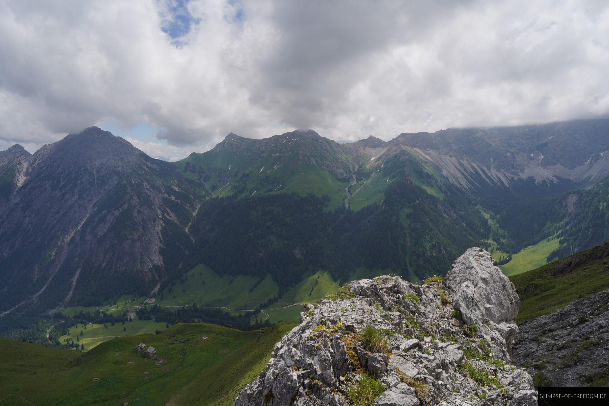 Aussicht ueber die Liechtensteiner Berge scaled Aussicht über die Liechtensteiner Berge