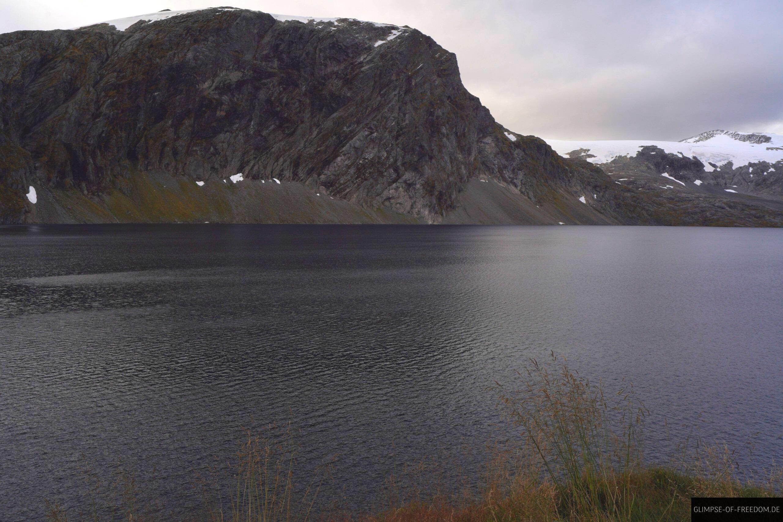 Berg am Djupvatnet auf der Geiranger Trollstigen Route Berg am Djupvatnet auf der Geiranger Trollstigen Route