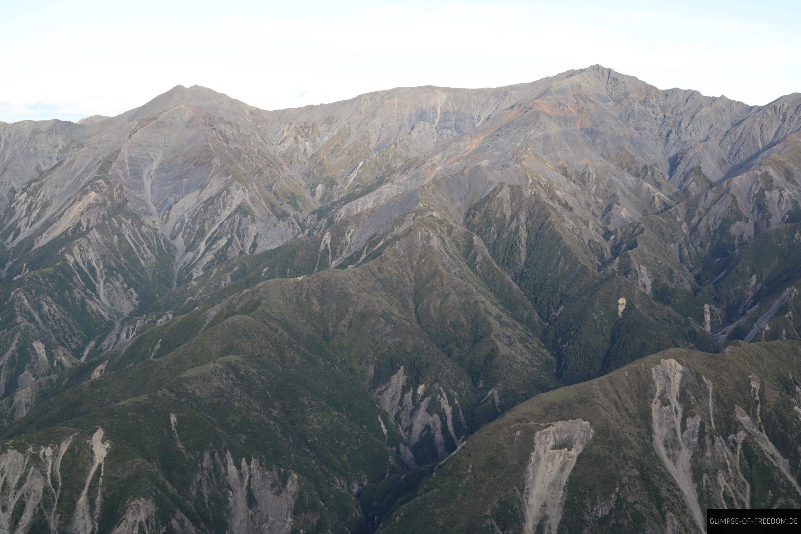 Bergblick beim Abstieg vom Mount Fyffe scaled Bergblick beim Abstieg vom Mount Fyffe