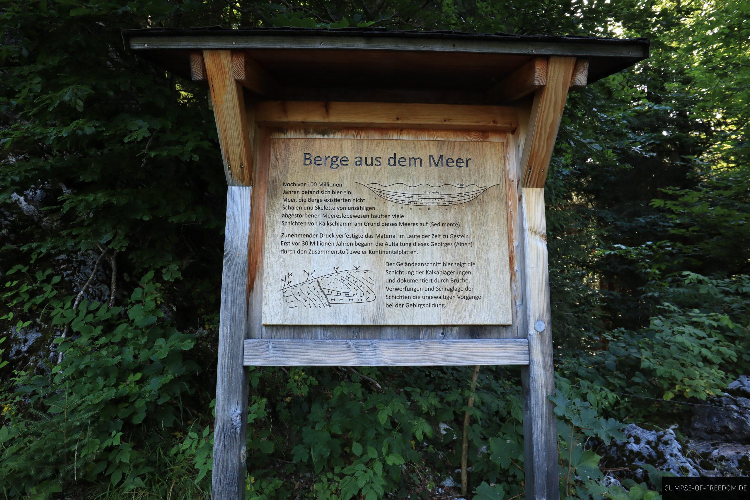 Berge aus dem Meer scaled Berge aus dem Meer