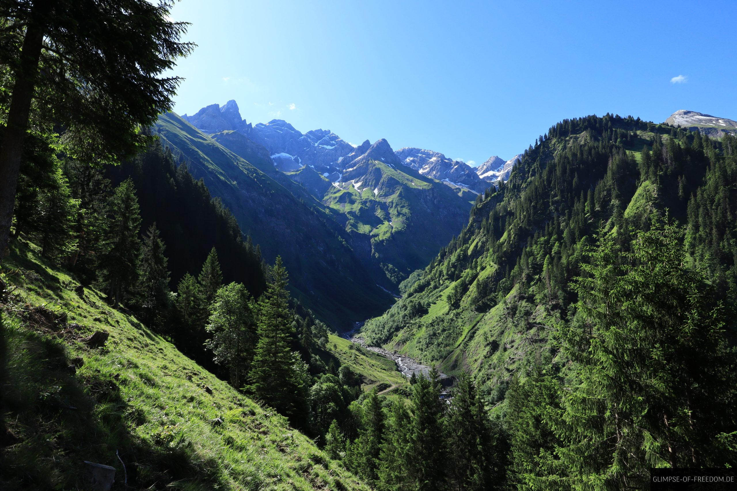 Bergkette auf der Wildengundkopf Wanderung scaled Bergkette auf der Wildengundkopf Wanderung