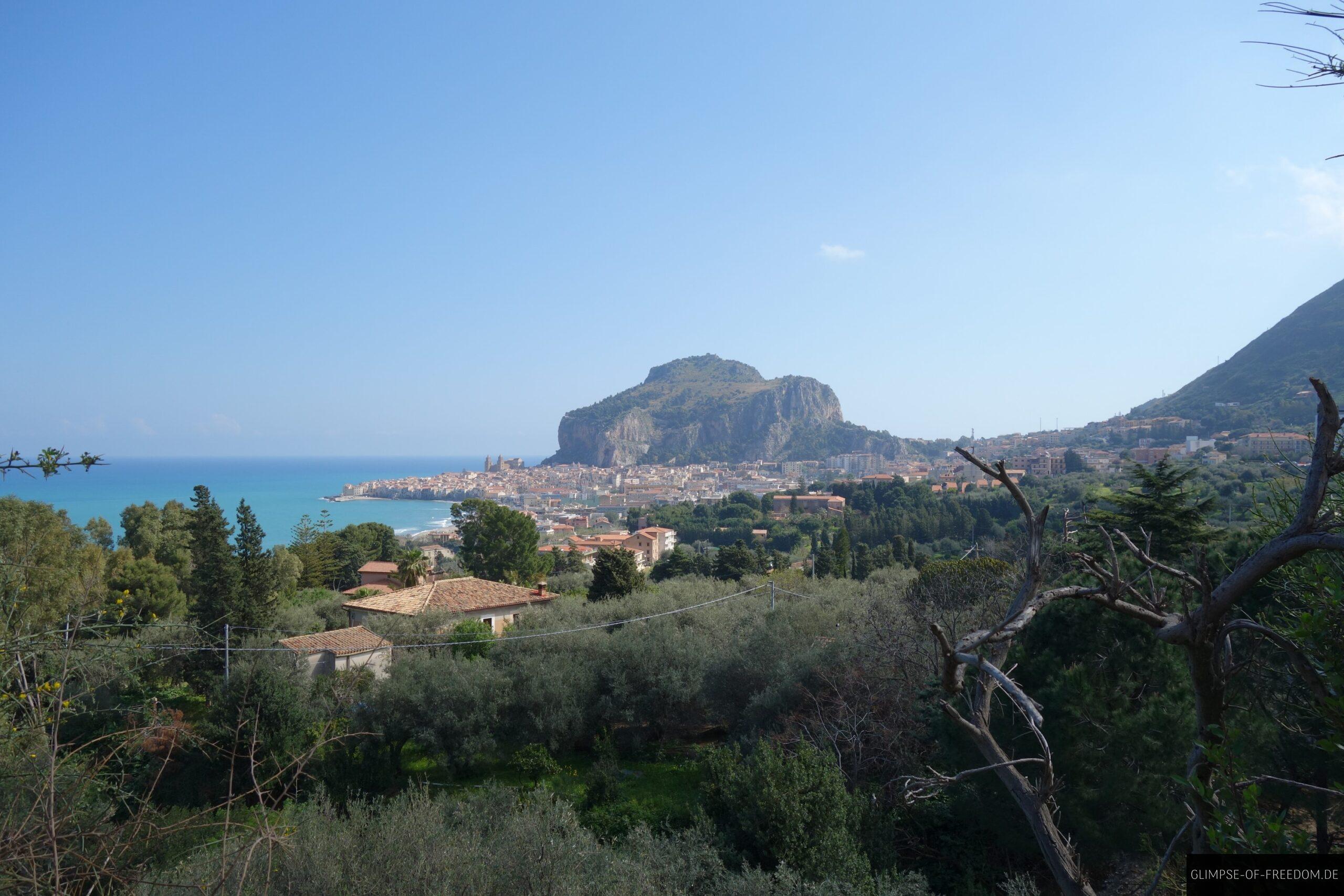 Blick auf Cefalu scaled Blick auf Cefalù