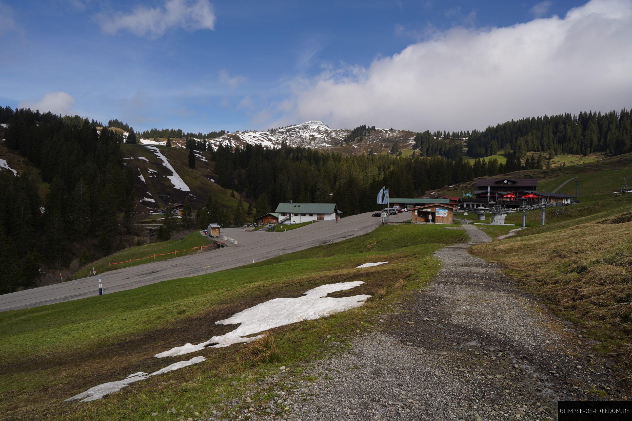 Blick auf Grasgehren Berghuette scaled Blick auf Grasgehren Berghütte