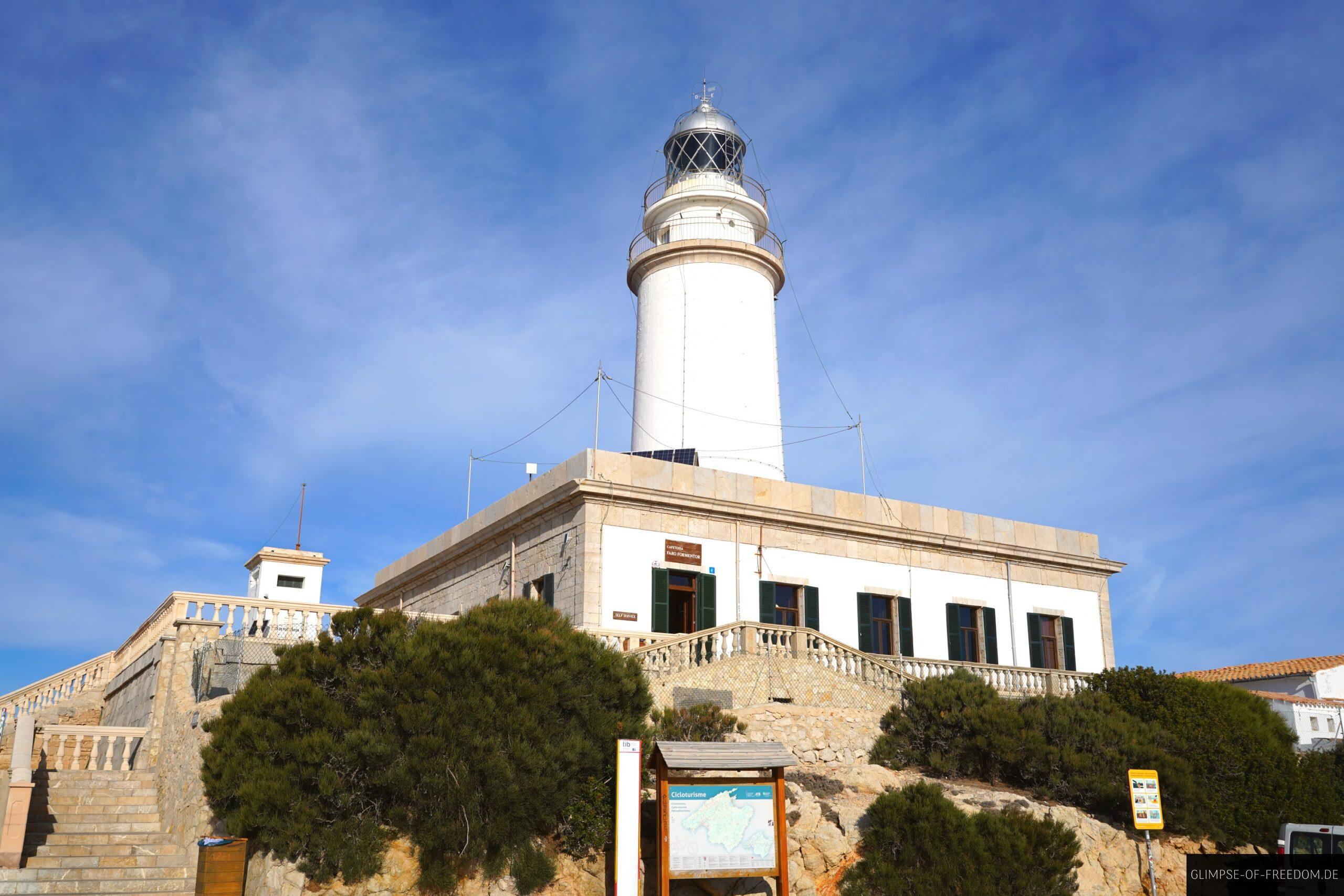 Blick auf den Formentor Leuchtturm scaled Blick auf den Formentor Leuchtturm