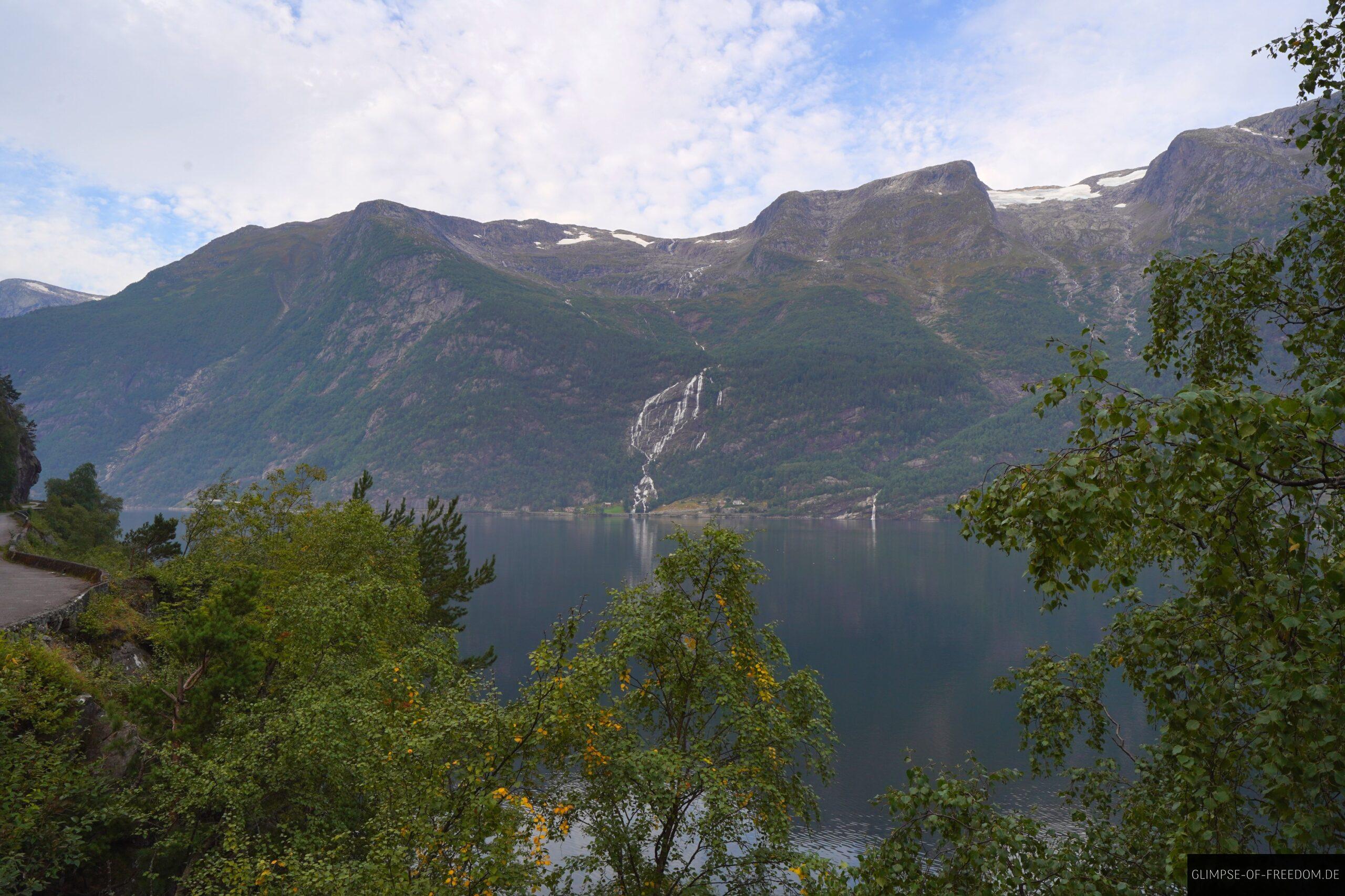 Blick auf den Sorfjord scaled Blick auf den Sørfjord