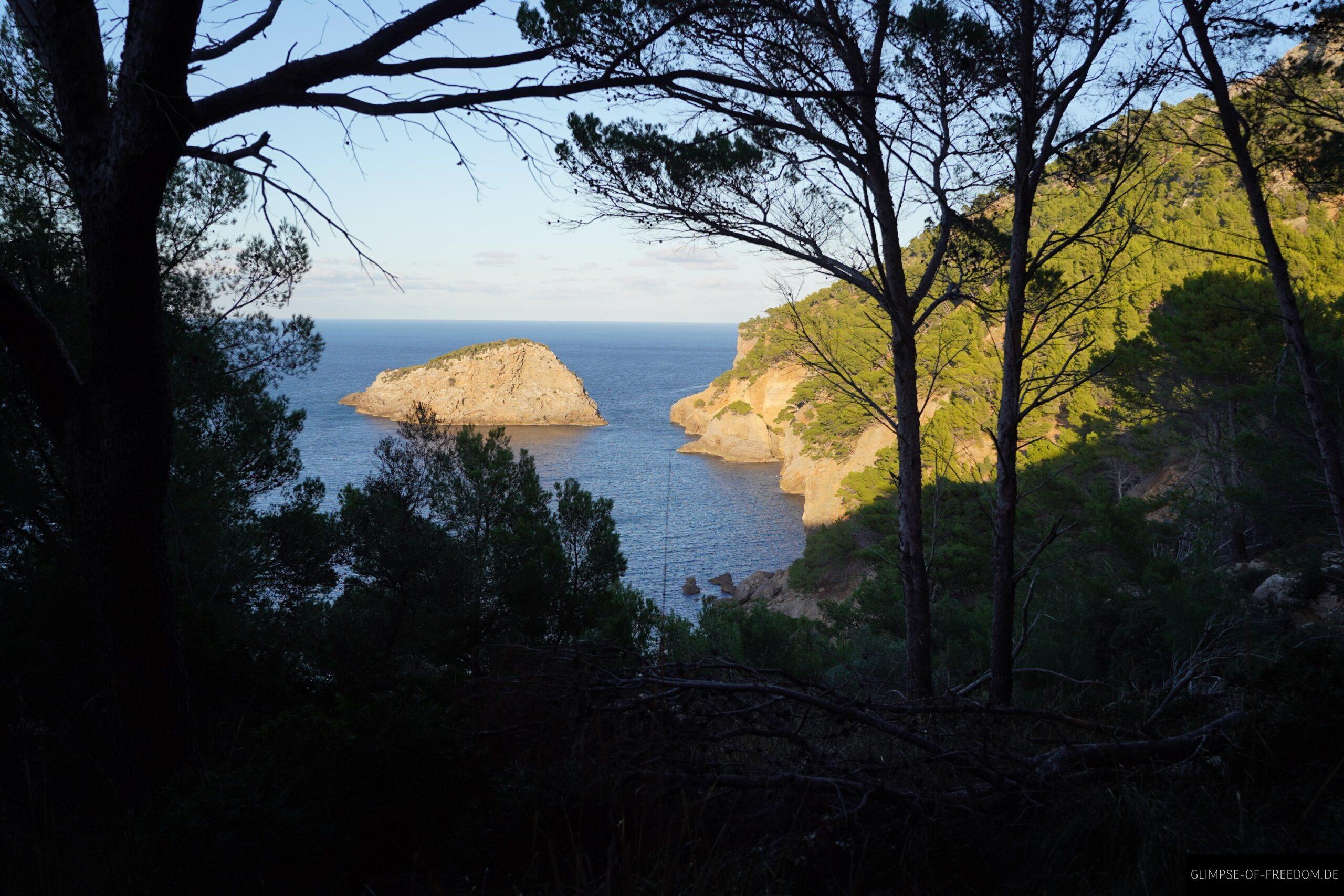 Blick auf die Bucht am Torre Picada scaled Blick auf die Bucht am Torre Picada