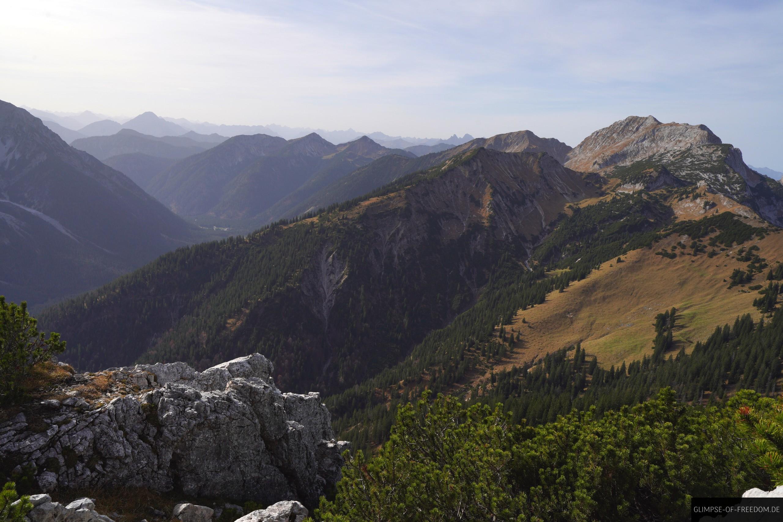 Blick auf die Hochplatte von der Scheinbergspitze