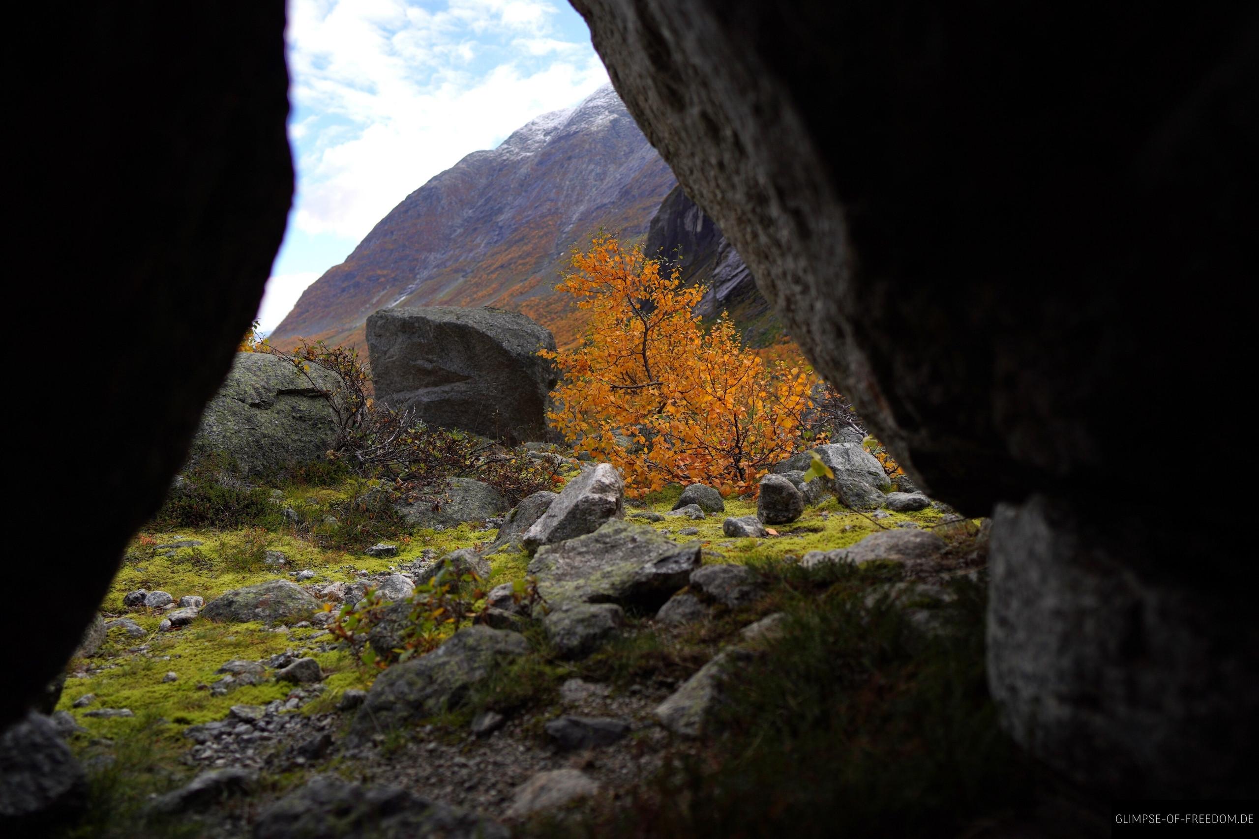 Blick durch Felsen hindurch Blick durch Felsen hindurch