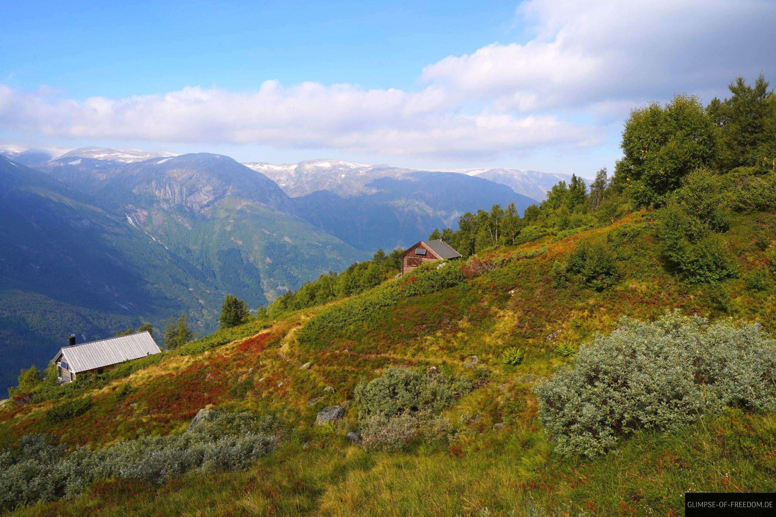 Blick ueber Huetten am Rossnos scaled Blick über Hütten am Rossnos