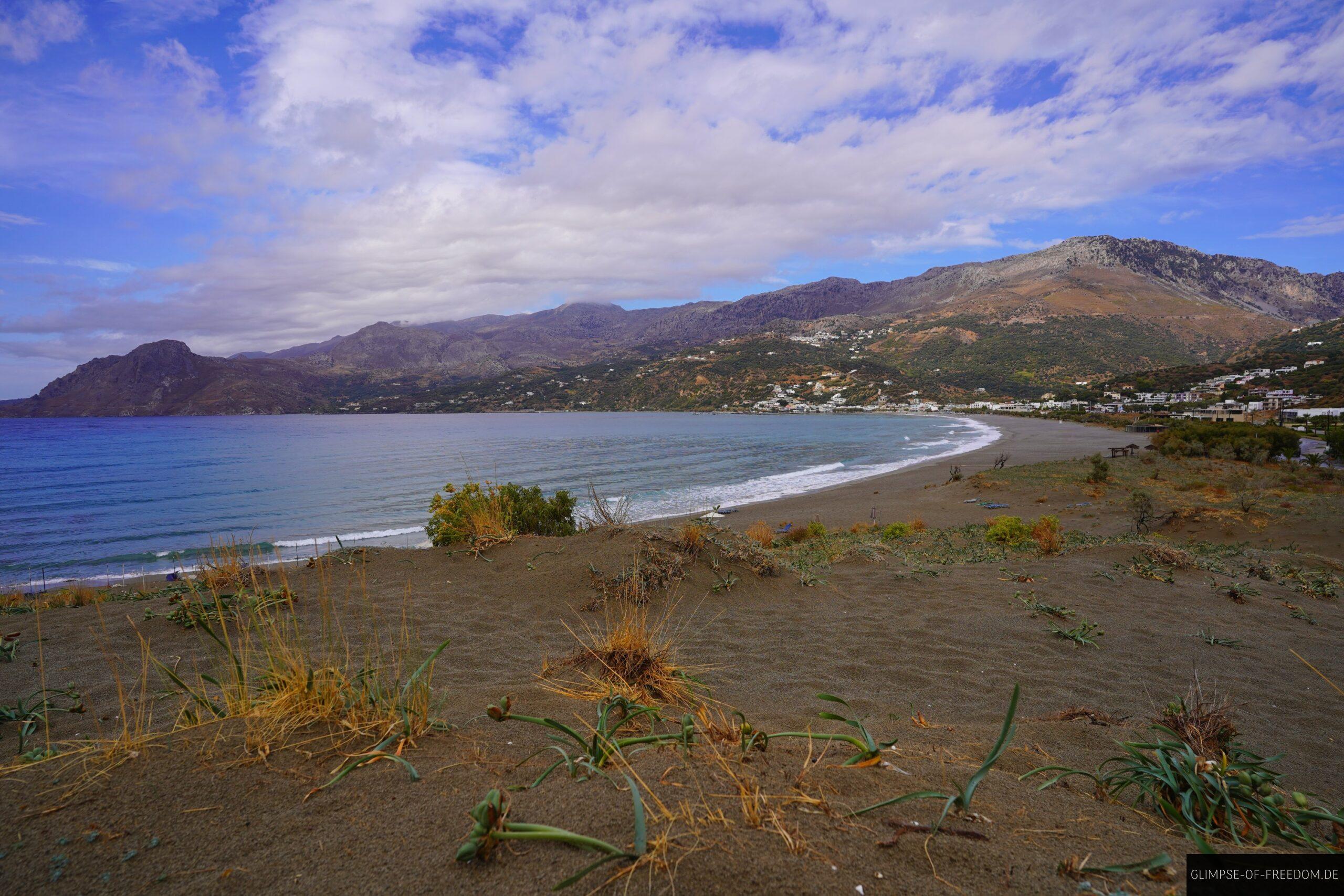 Blick ueber den Strand von Plakias scaled Blick über den Strand von Plakias