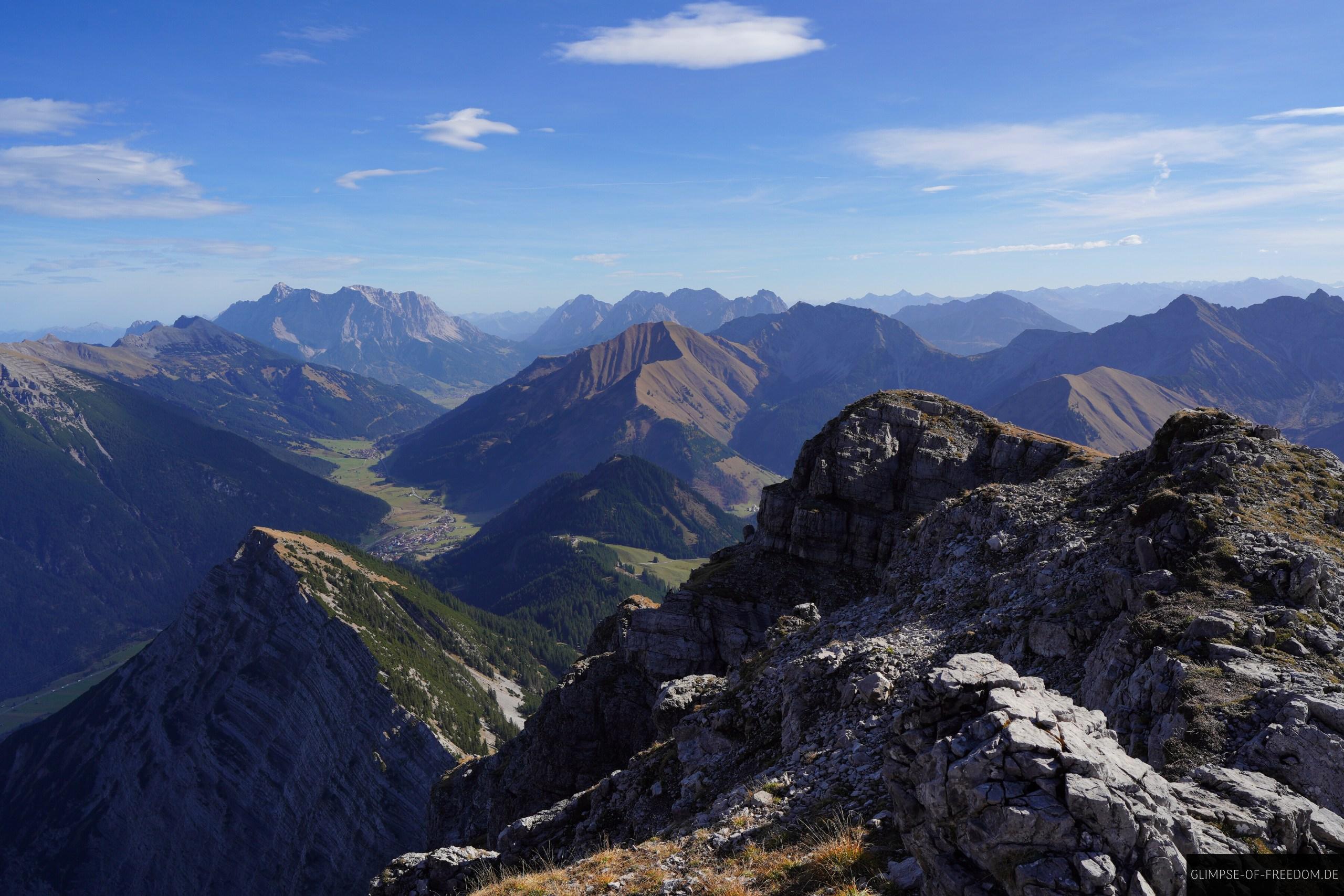Blick ueber die Ammergauer Alpen Blick über die Ammergauer Alpen