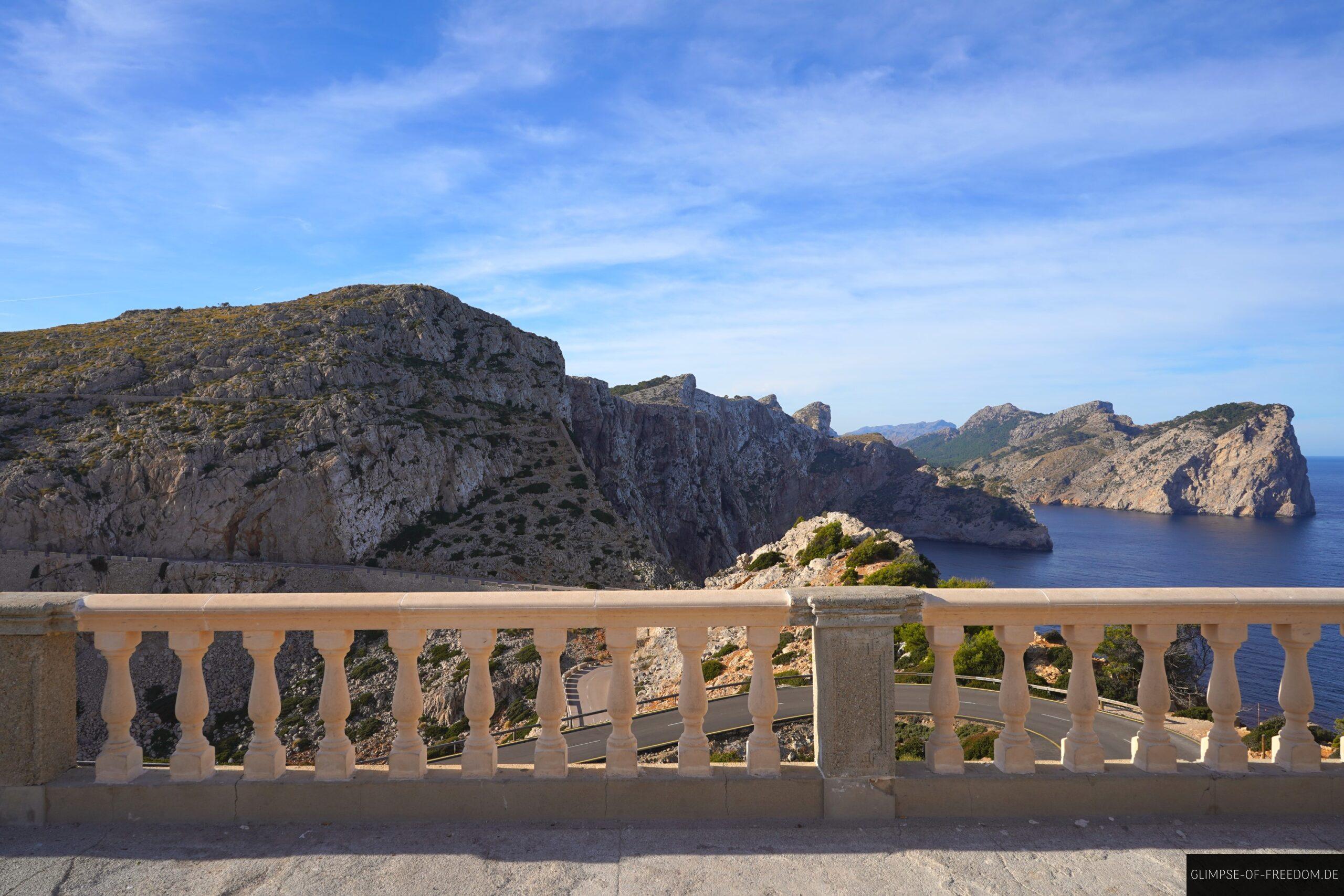Blick vom Gelaende des Formentor Leuchtturms scaled Blick vom Gelände des Formentor Leuchtturms