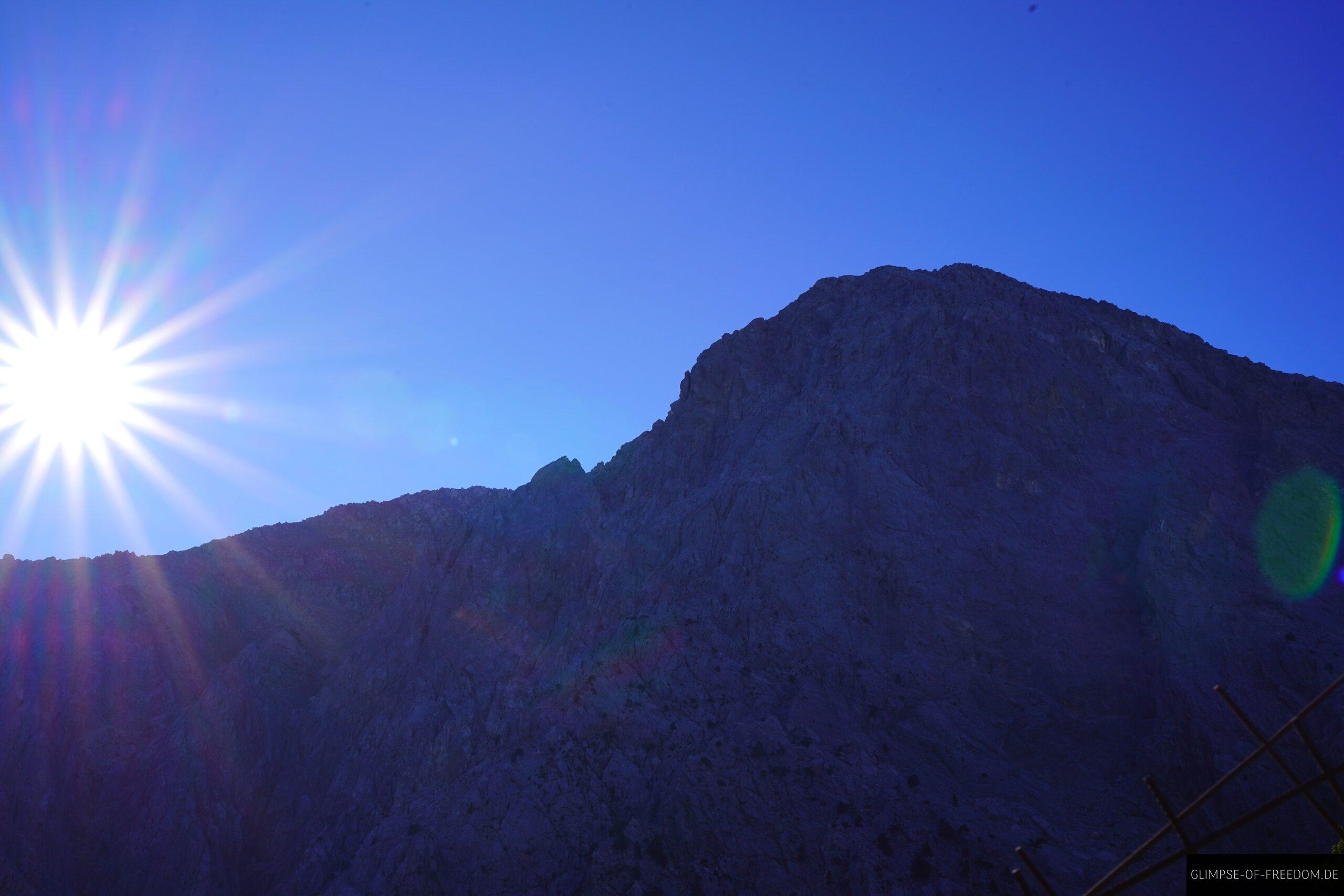 Blick zum Gingilos vom Samaria Schlucht Parkplatz scaled Blick zum Gingilos vom Samaria Schlucht Parkplatz