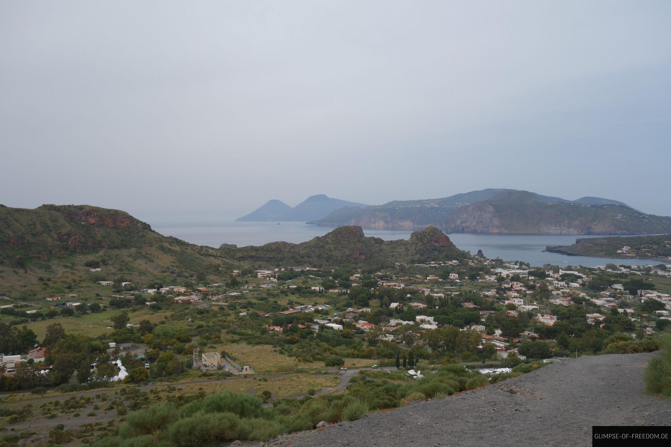 Blick zurueck vom Gran Cratere Vulcano Wanderweg scaled Blick zurück vom Gran Cratere Vulcano Wanderweg