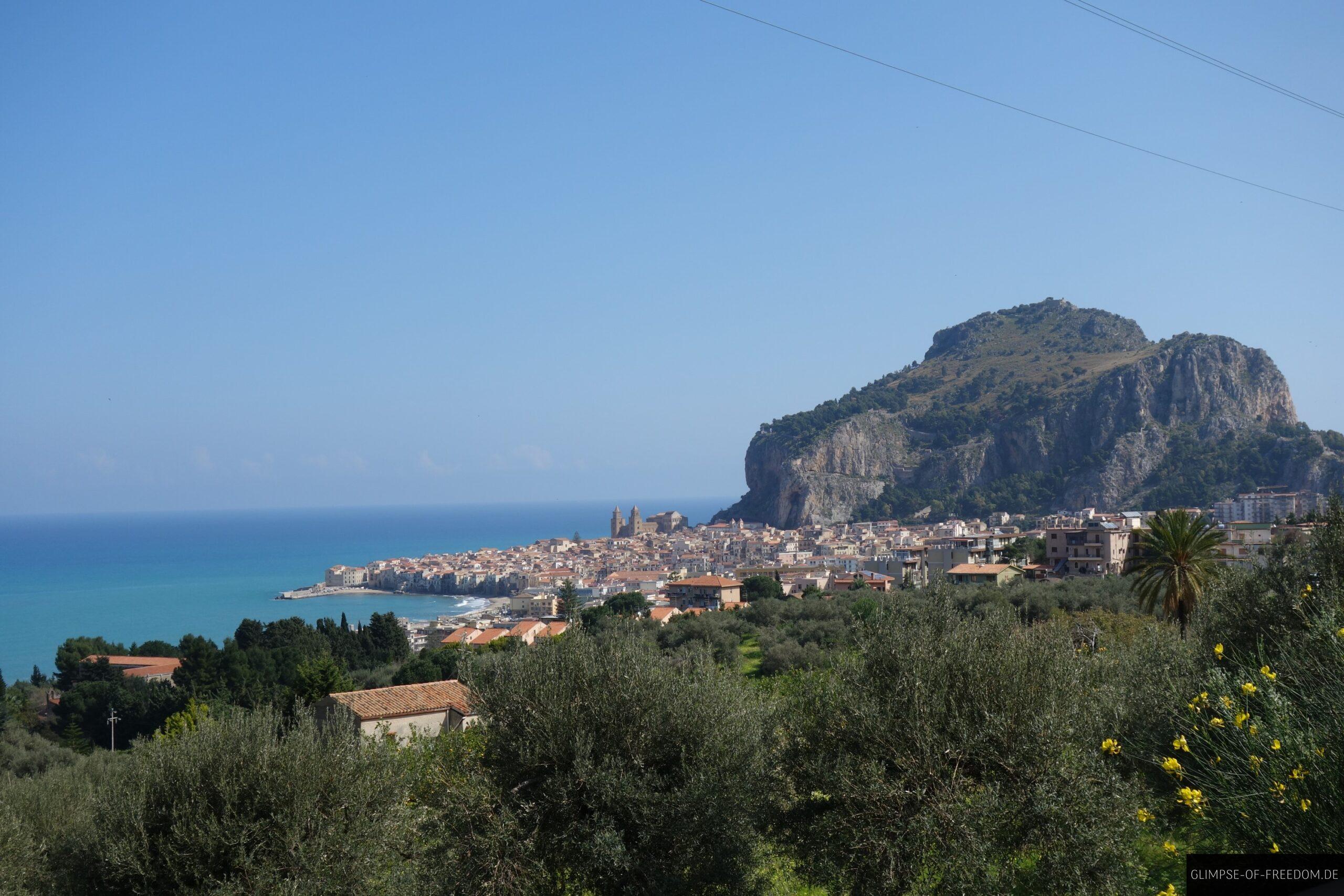 Cefalu und La Rocca scaled Cefalù und La Rocca