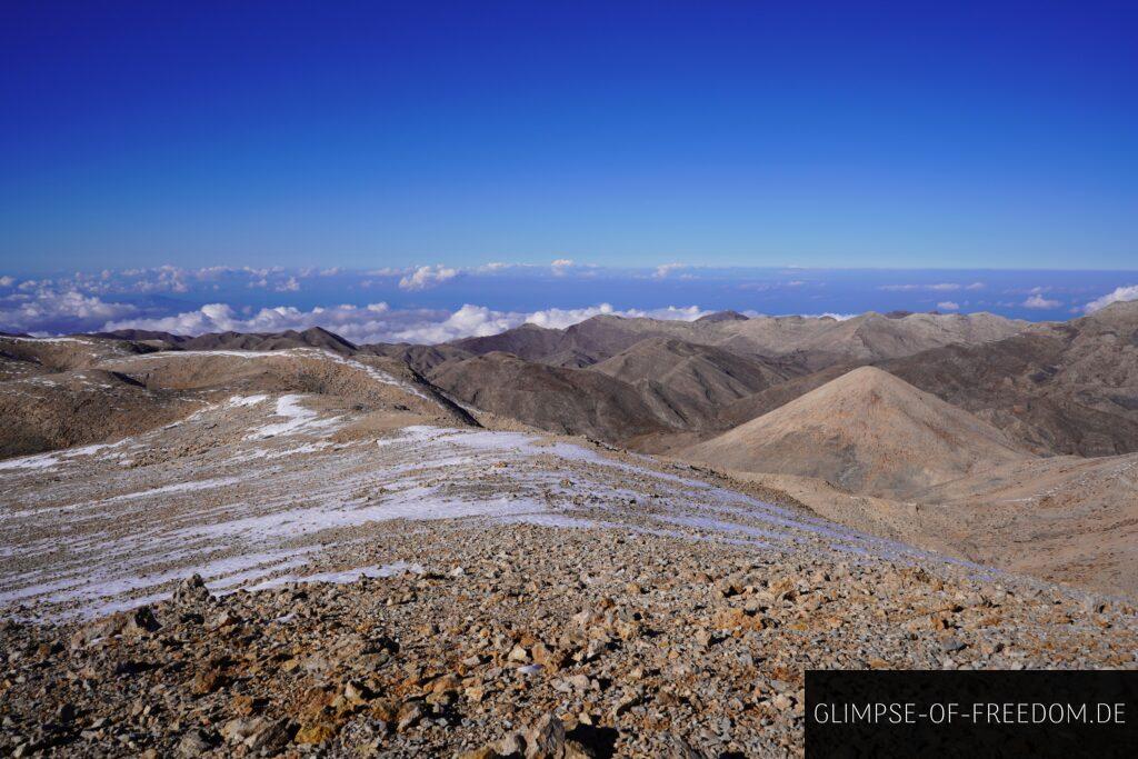 Die Weißen Berge mit etwas Schnee