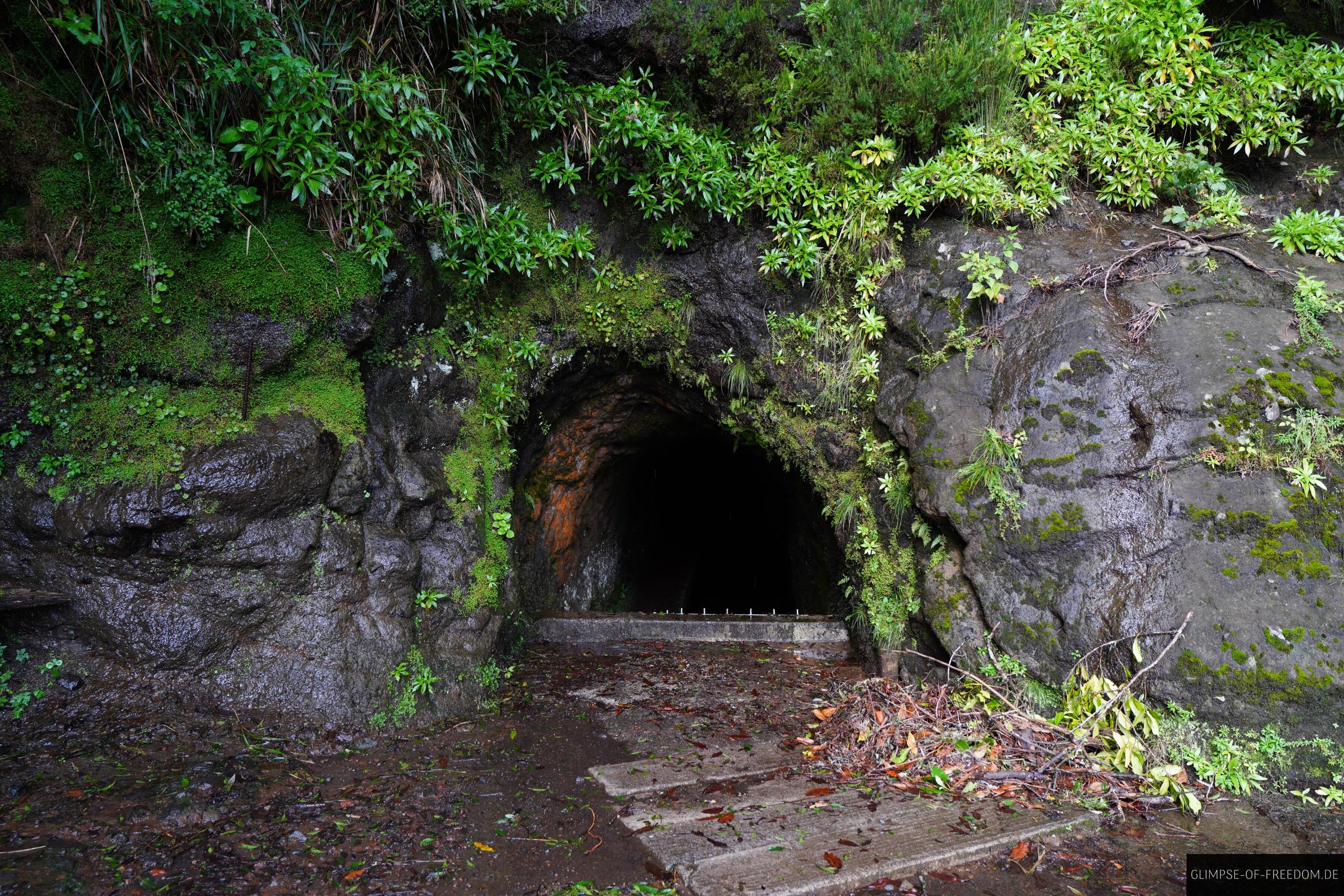 Eingang zum Tunnel Encumeada Eingang zum Tunnel Encumeada
