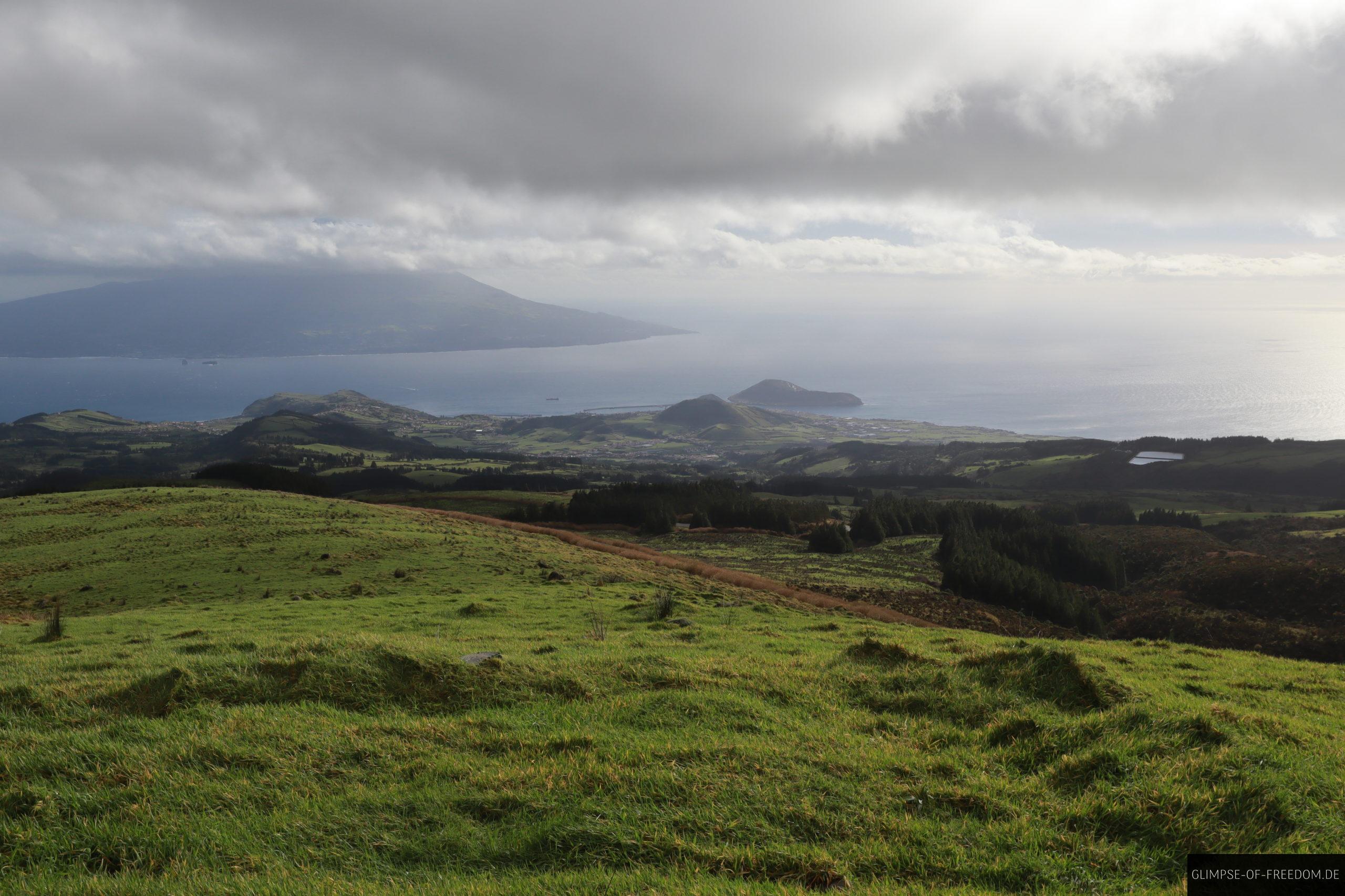 Faial Landschaft und Pico in den Wolken scaled Faial Landschaft und Pico in den Wolken