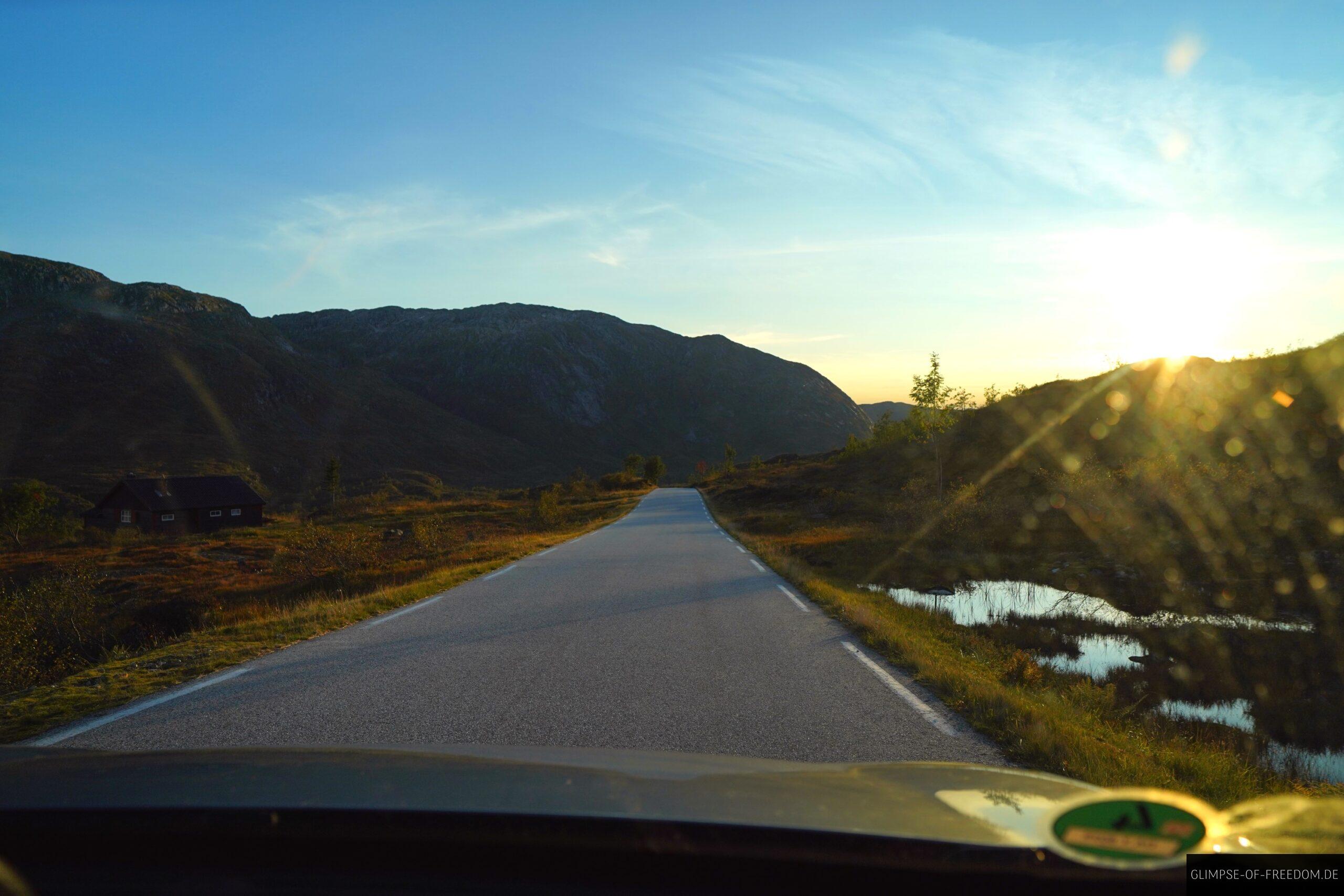 Gaularfjellet Fahrt dutch Berglandschaft scaled Gaularfjellet Fahrt dutch Berglandschaft
