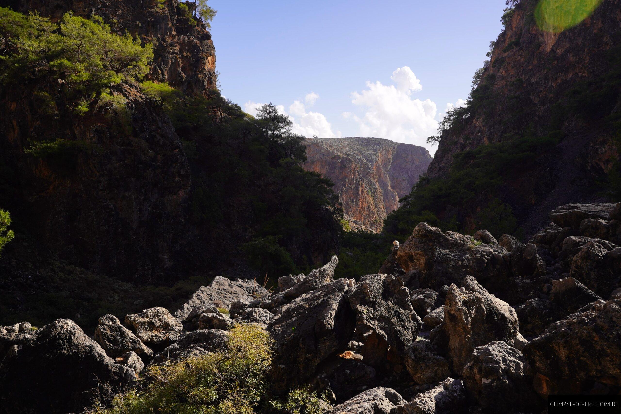 Geniale Aussicht durch die Aradena Schlucht scaled Geniale Aussicht durch die Aradena Schlucht