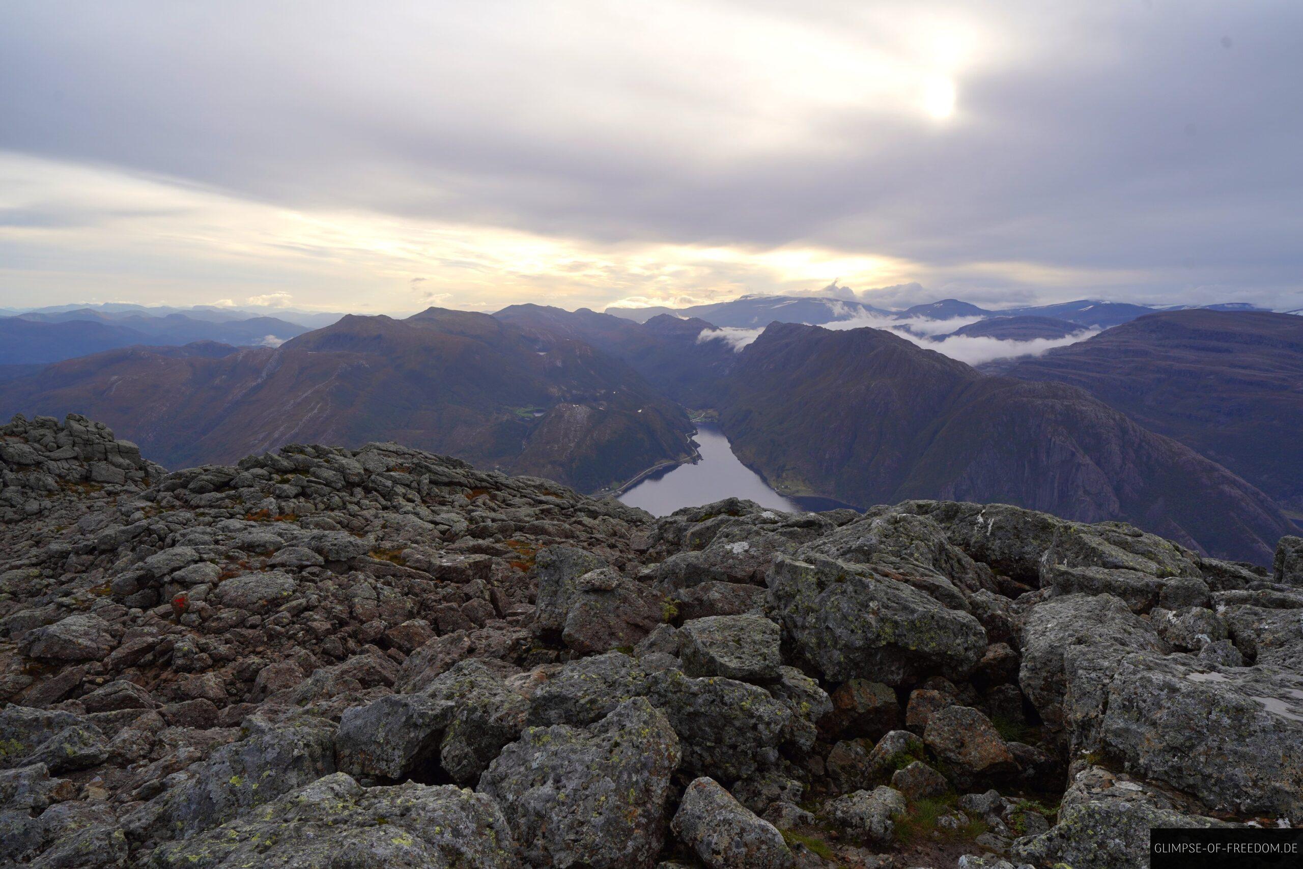 Grandiose Aussicht von den Hornelen scaled Grandiose Aussicht von den Hornelen