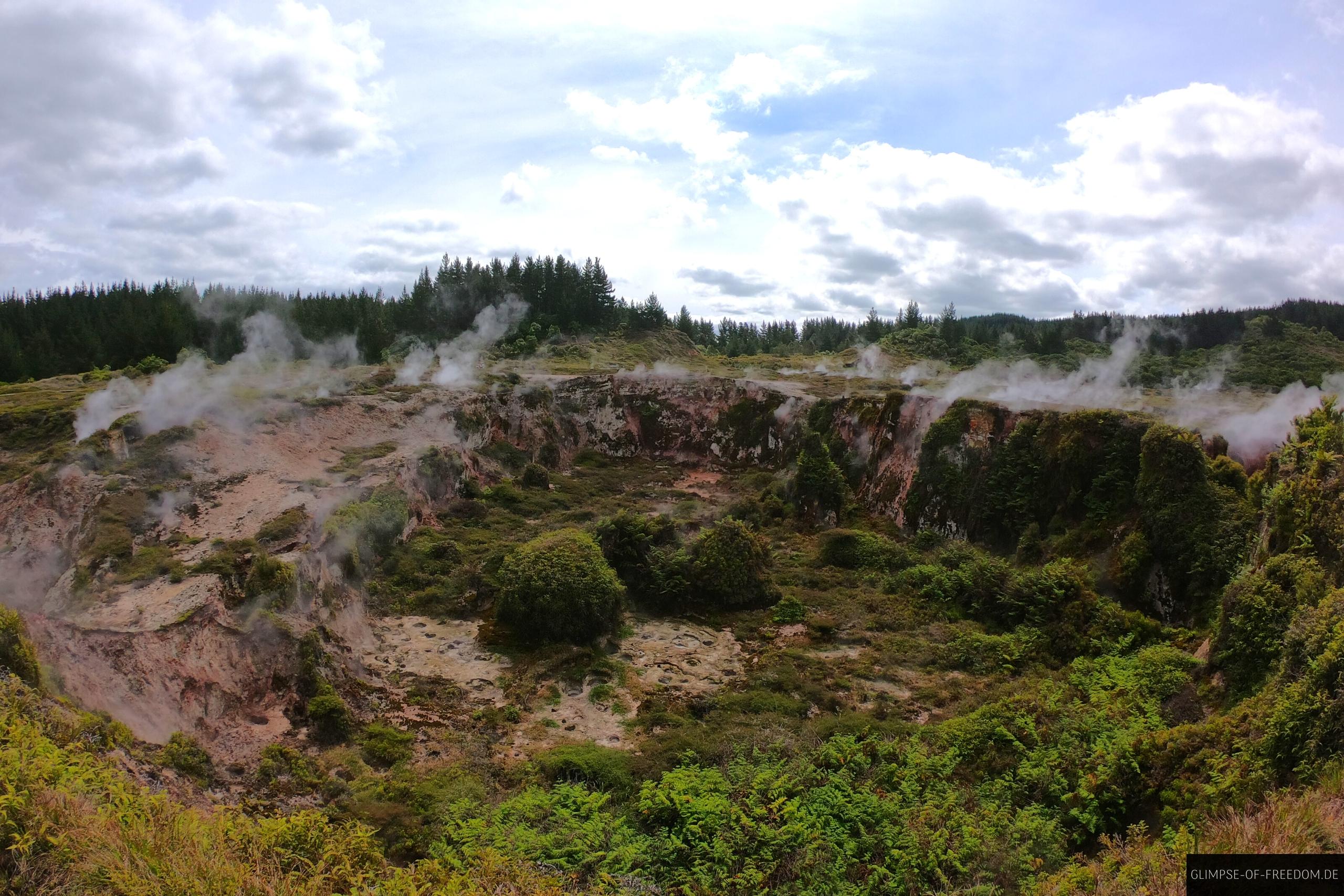 Grosser Krater im Craters of the Moon Park Neuseeland Großer Krater im Craters of the Moon Park, Neuseeland