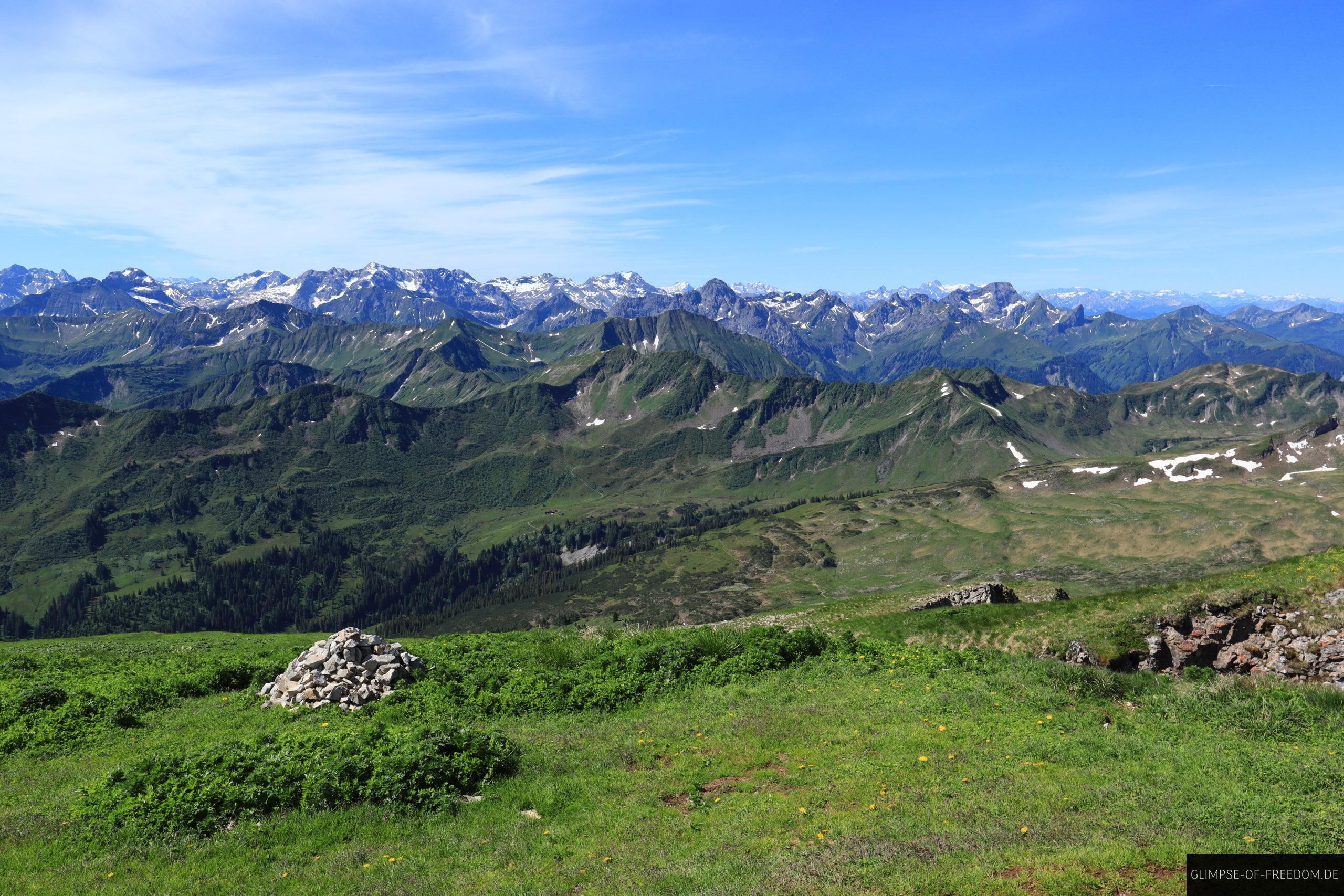 Gruener Hang am Ifen im Allgaeu scaled Grüner Hang am Ifen im Allgäu