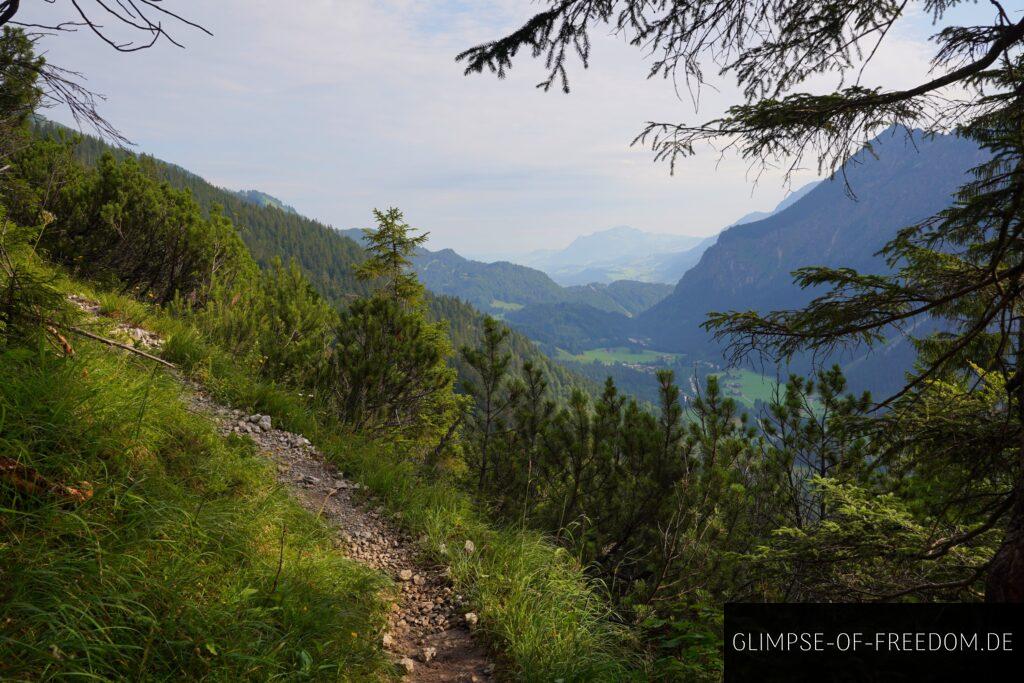 Guggersee Wanderung mit Blick bis zum Grünten