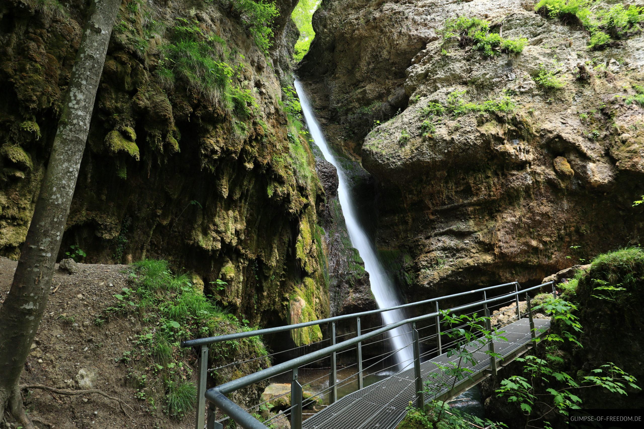 Gut zugaenglicher Hinanger Wasserfall scaled Gut zugänglicher Hinanger Wasserfall