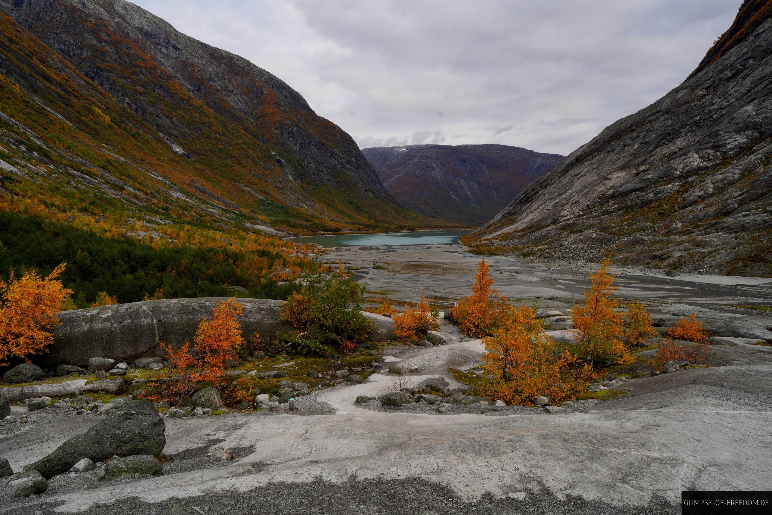 Herbstlandschaft am Nigardsbrevatnet Herbstlandschaft am Nigardsbrevatnet