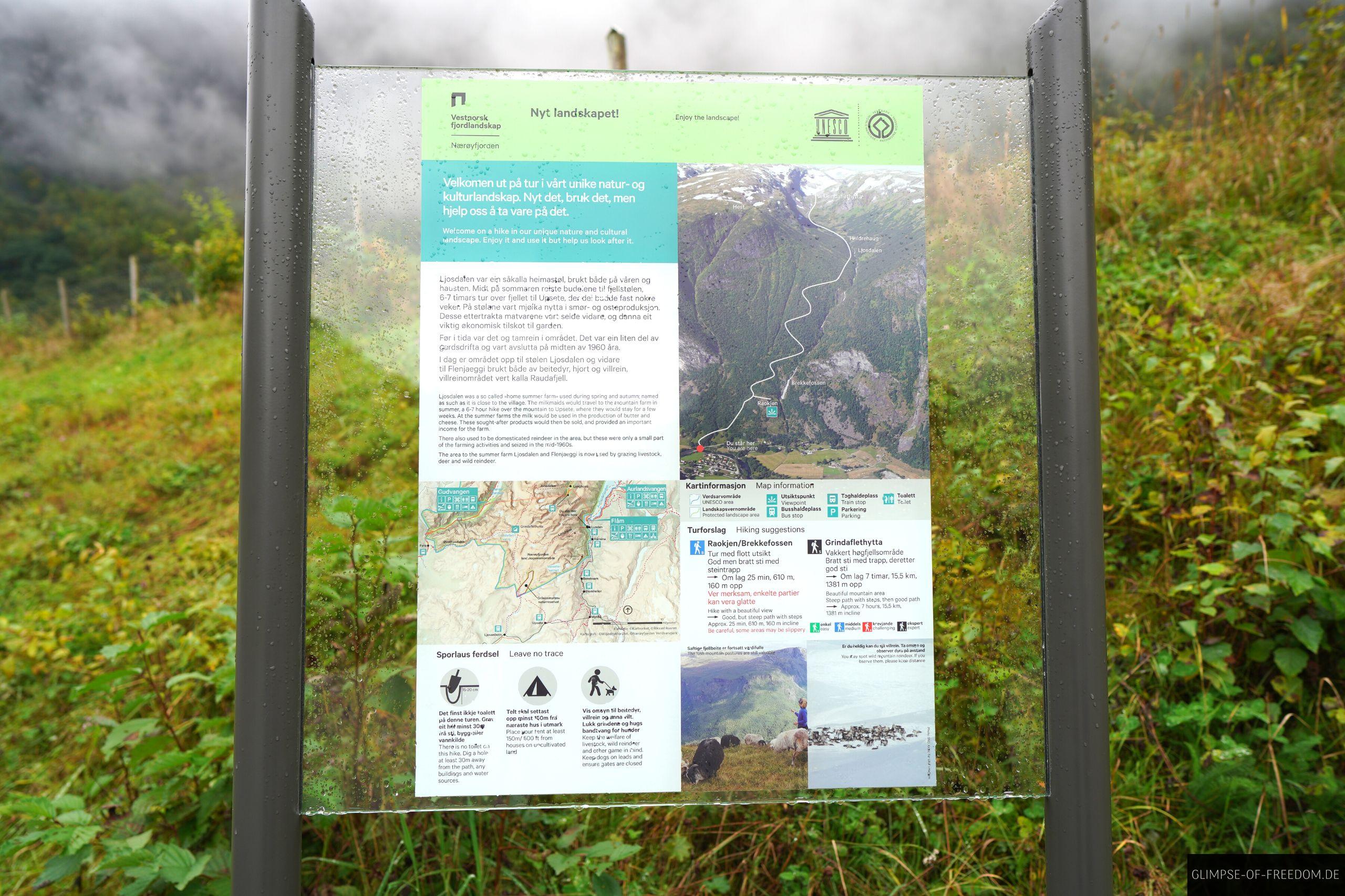 Infotafel am Brekkefossen Infotafel am Brekkefossen