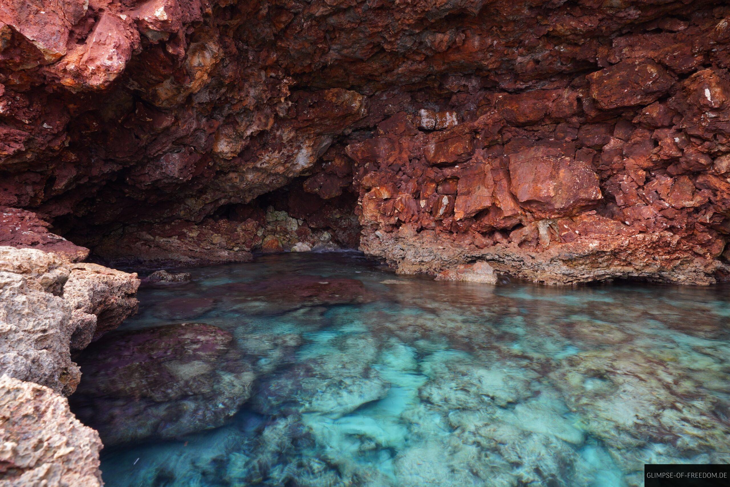 Innerhalb der Kuestenhoehle scaled Innerhalb der Küstenhöhle