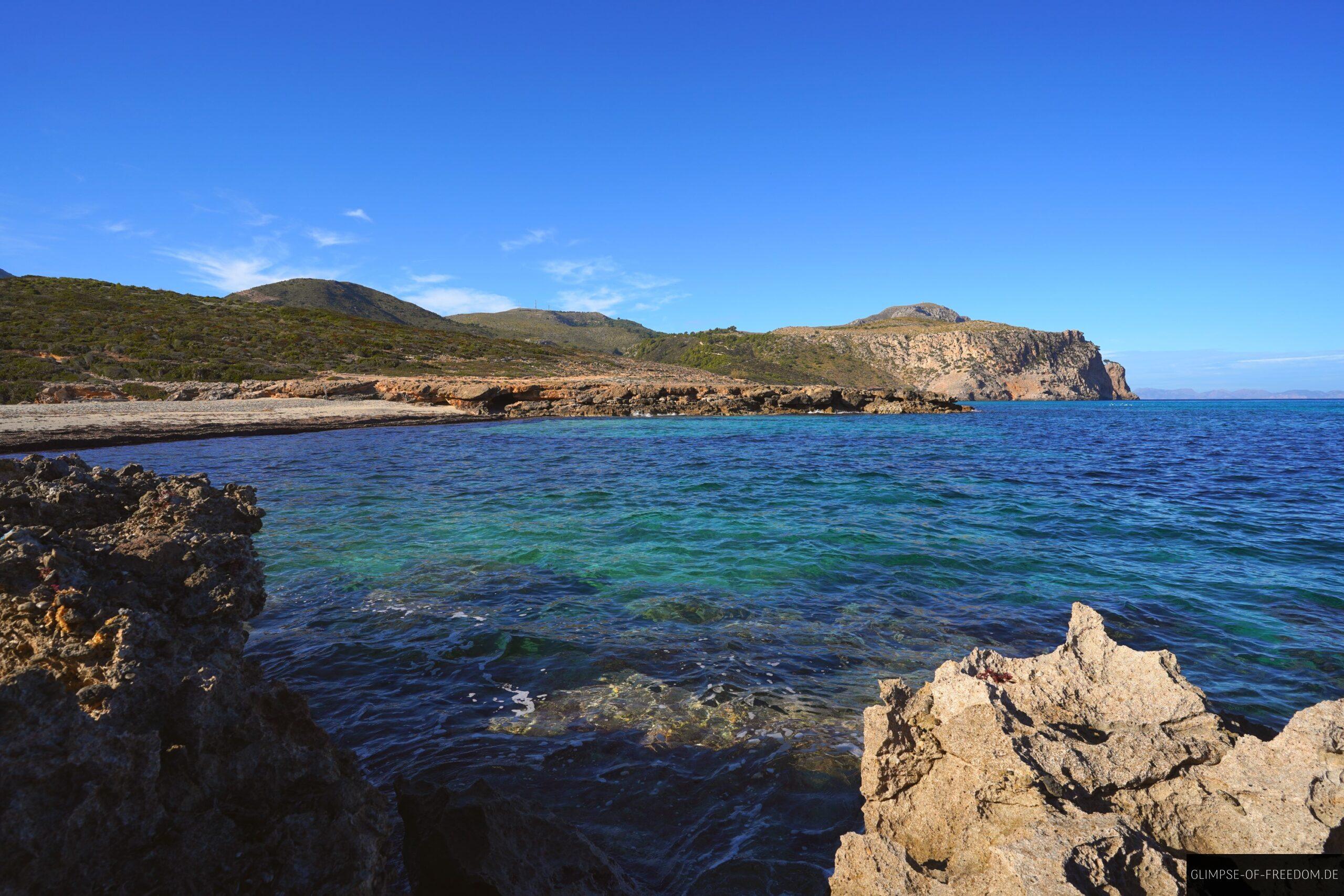 Klares Wasser am Plataja de sa Font Celada scaled Klares Wasser am Plataja de sa Font Celada