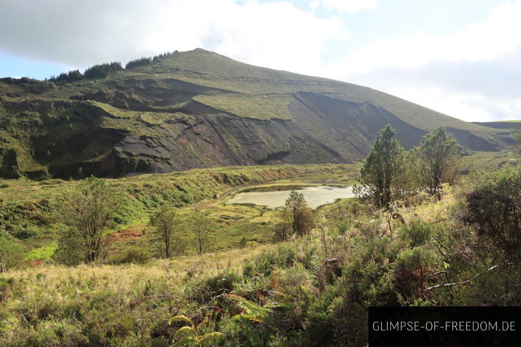 Kleiner See auf Sao Miguel Wanderung