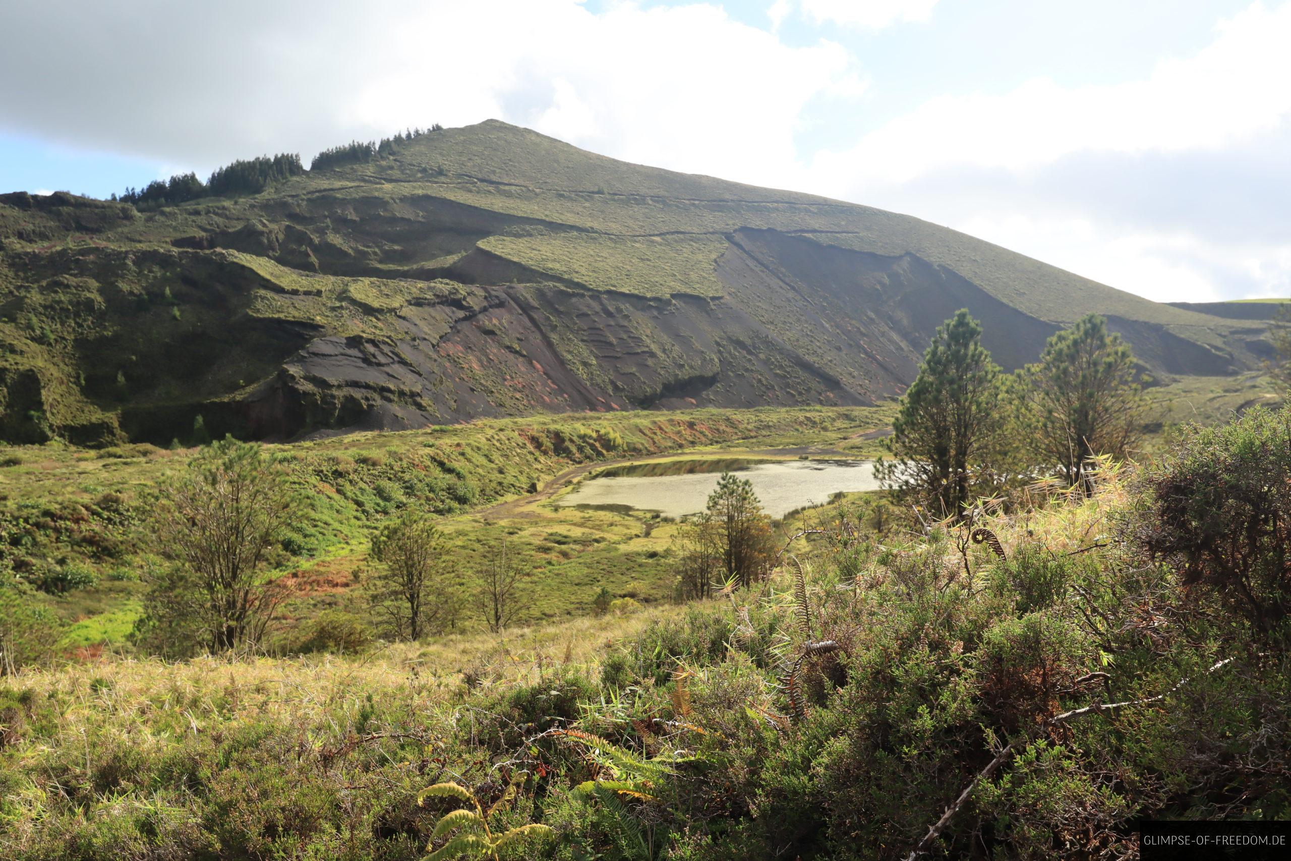 Kleiner See auf Sao Miguel Wanderung scaled Kleiner See auf Sao Miguel Wanderung