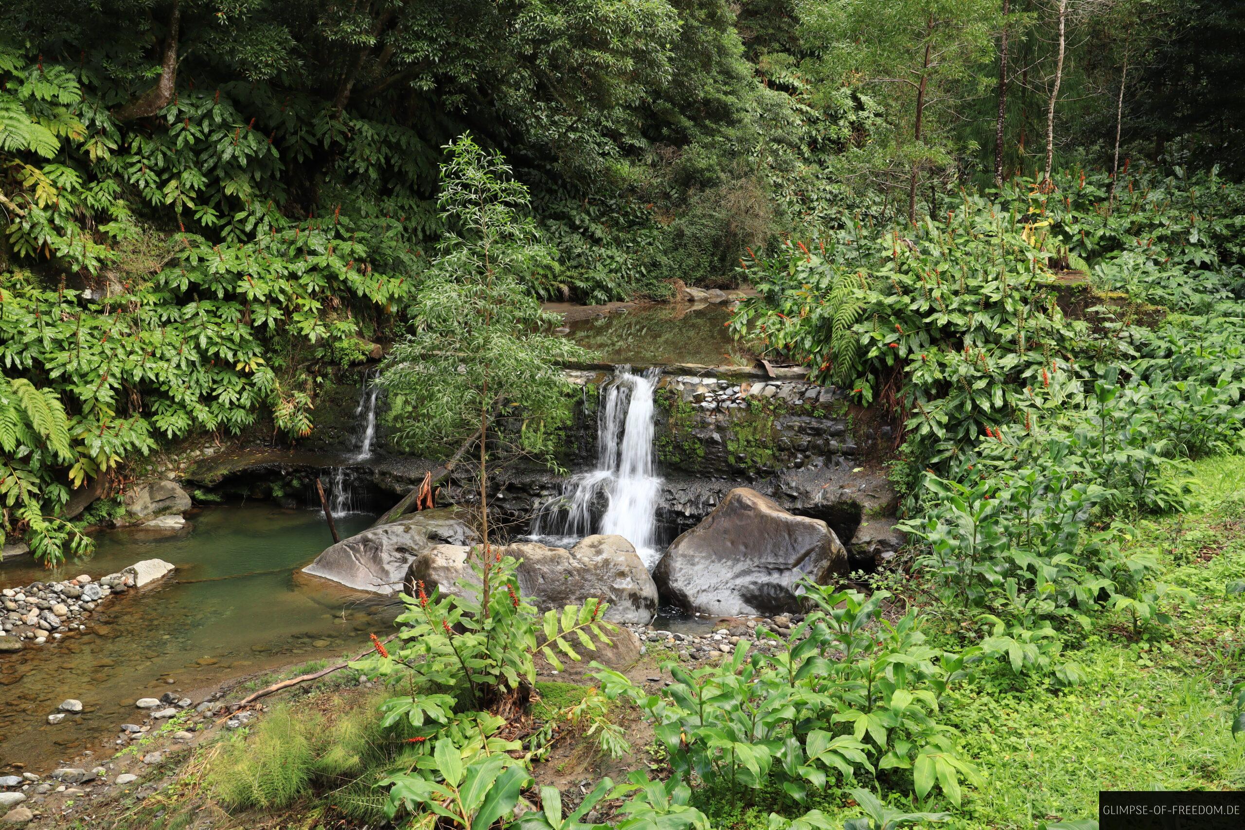 Kleiner zusaetzlicher Wasserfall am Salto do Cabrito scaled Kleiner zusätzlicher Wasserfall am Salto do Cabrito