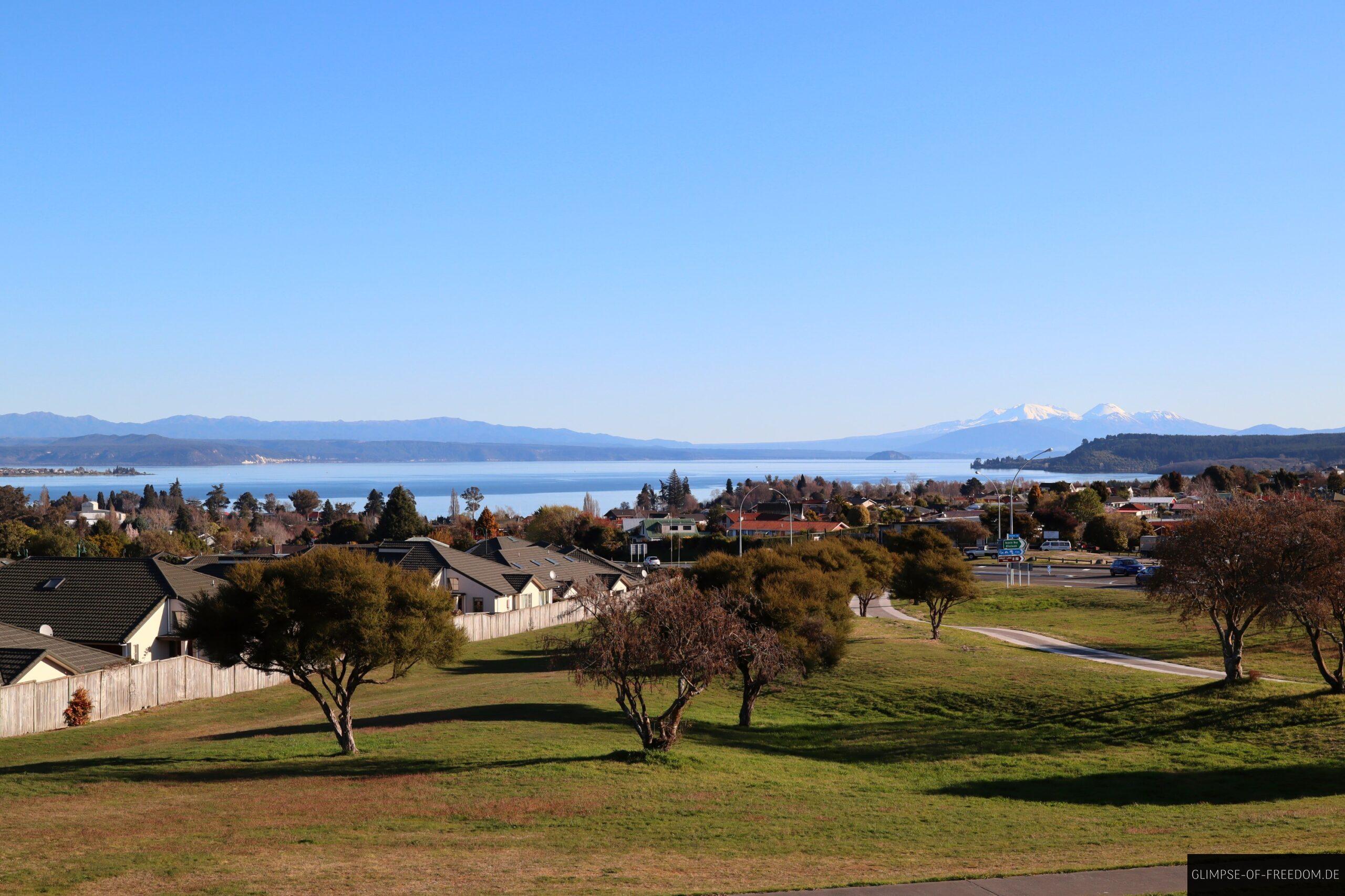 Lake Taupo Aussichtspunkt scaled Lake Taupo Aussichtspunkt
