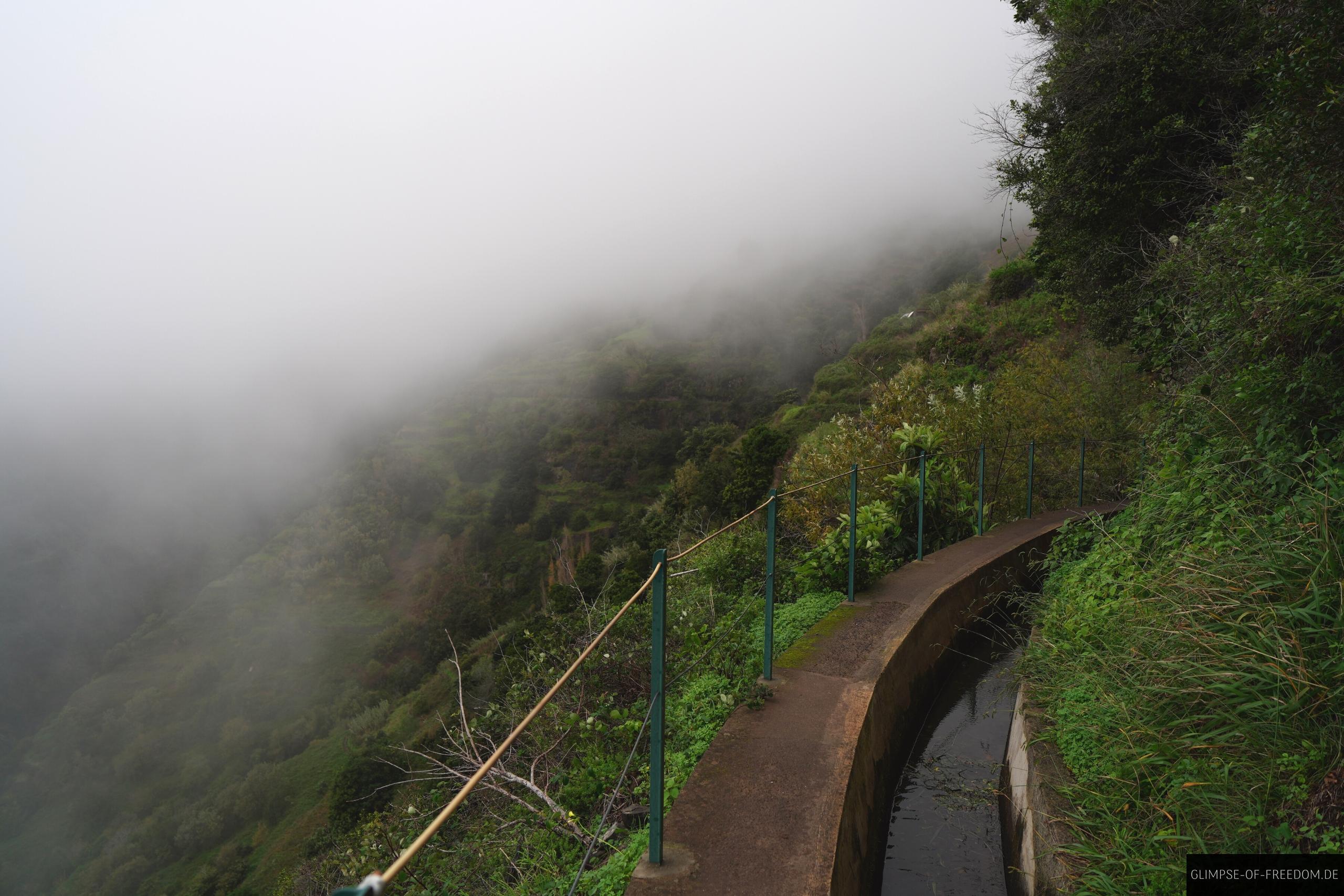 Levada Nova mit Gelaender Levada Nova mit Geländer