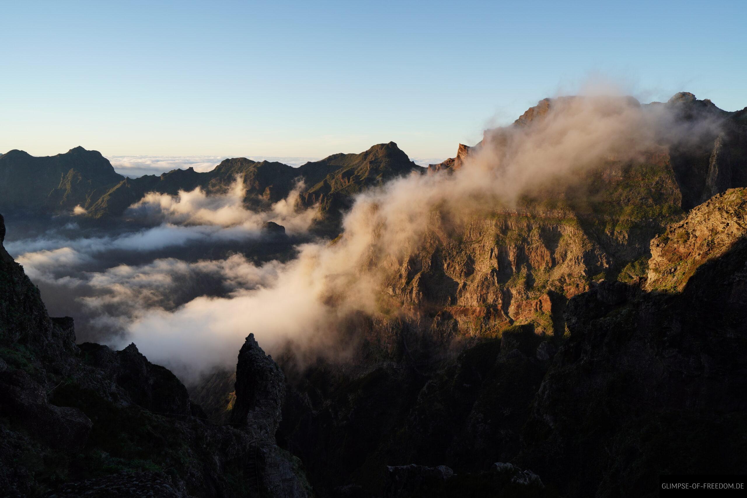 Madeira Berge in den Wolken 1 scaled Madeira Berge in den Wolken