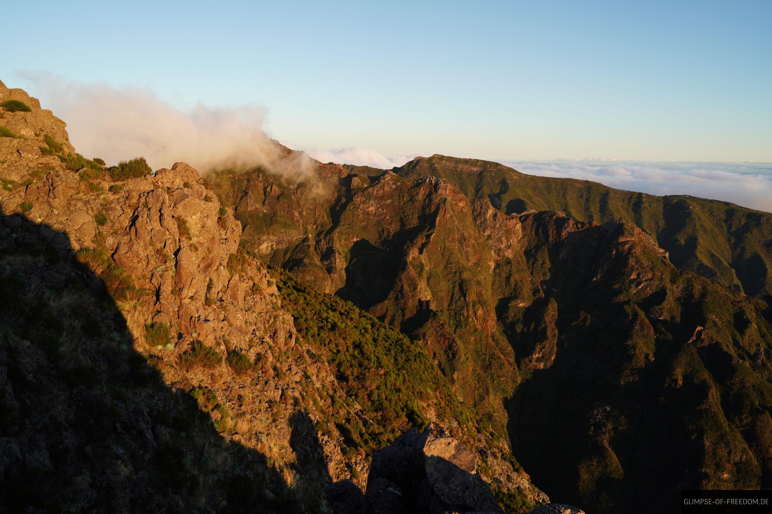 Madeira Berge in der Morgensonne scaled Madeira Berge in der Morgensonne