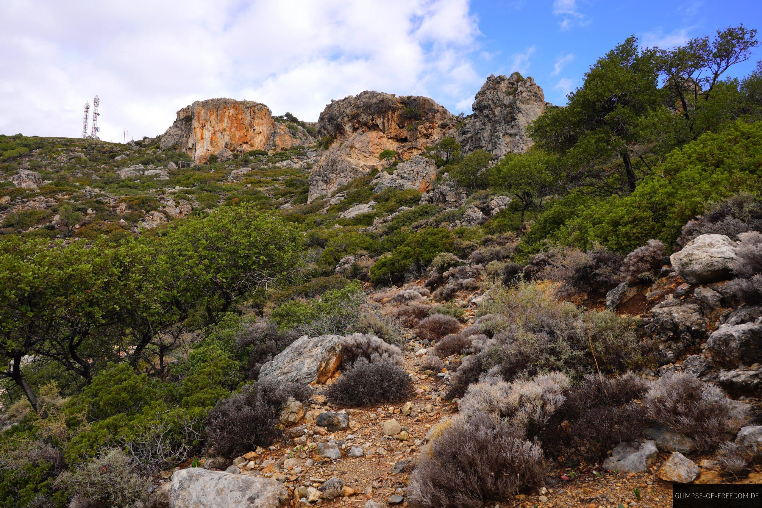 Markante medieterrane Umgebung bei Paleochora scaled Markante medieterrane Umgebung bei Paleochora