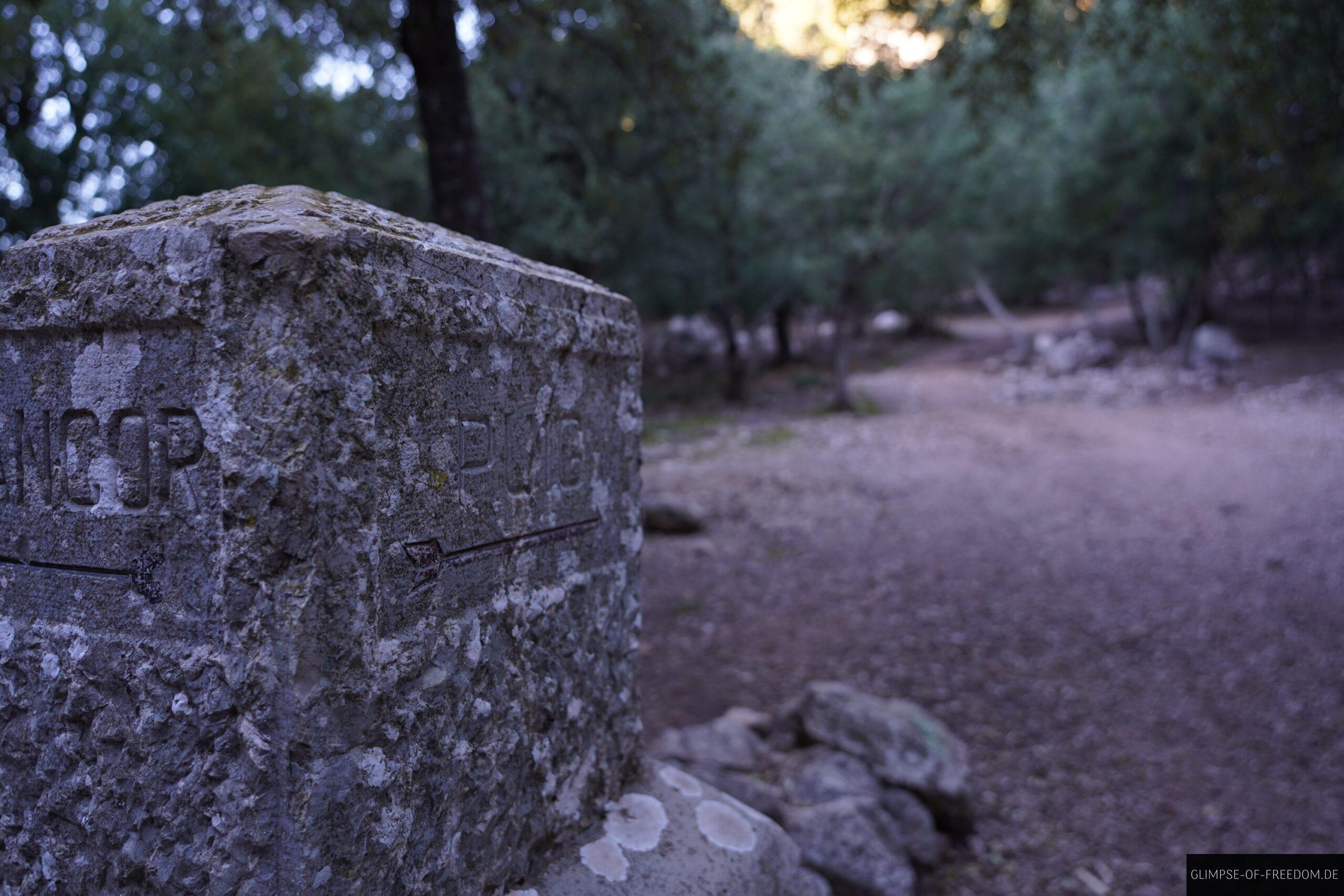 Massanella Wegweiser scaled Massanella Wegweiser