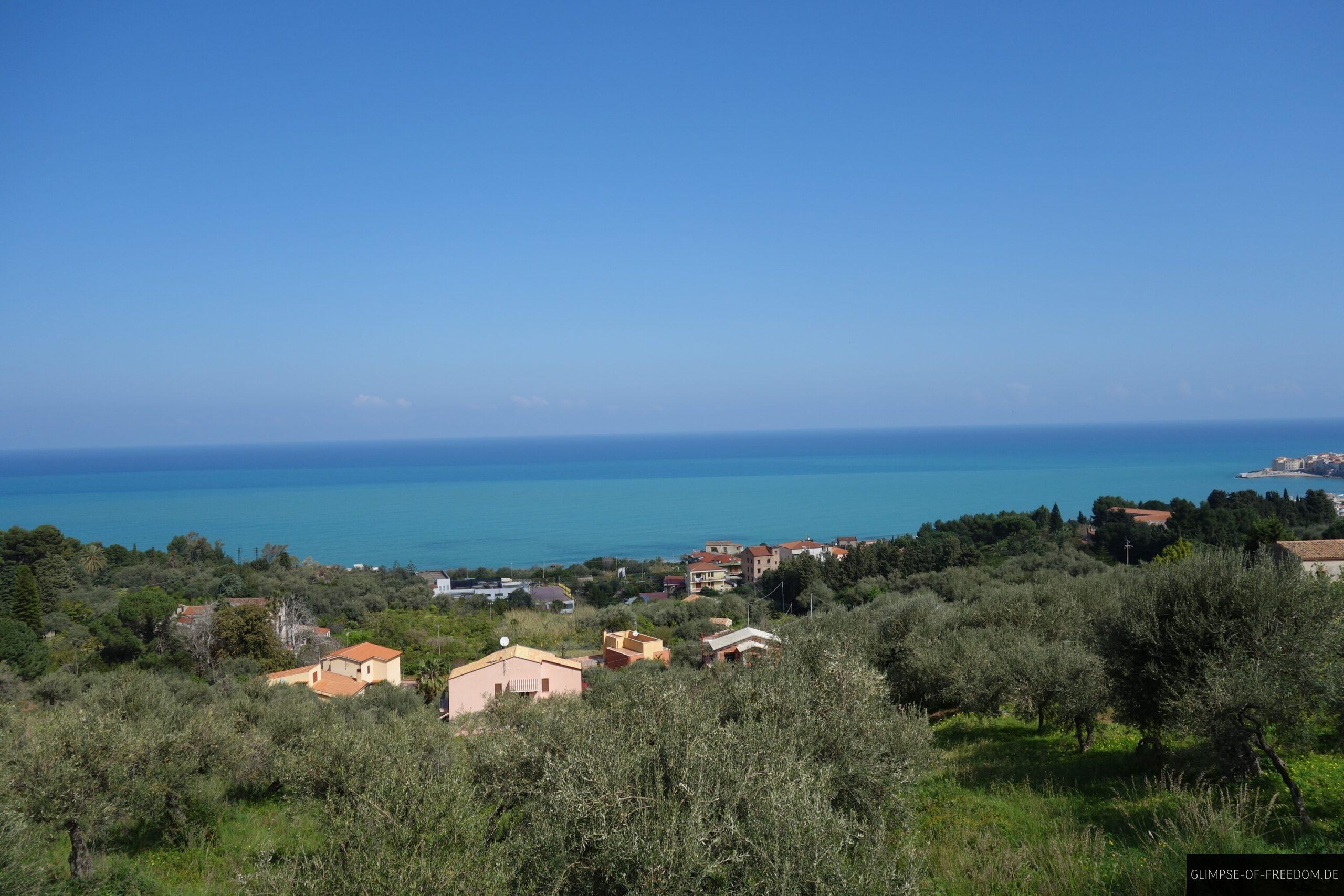 Mediterane Landschaft auf Sizilien scaled Mediterane Landschaft auf Sizilien