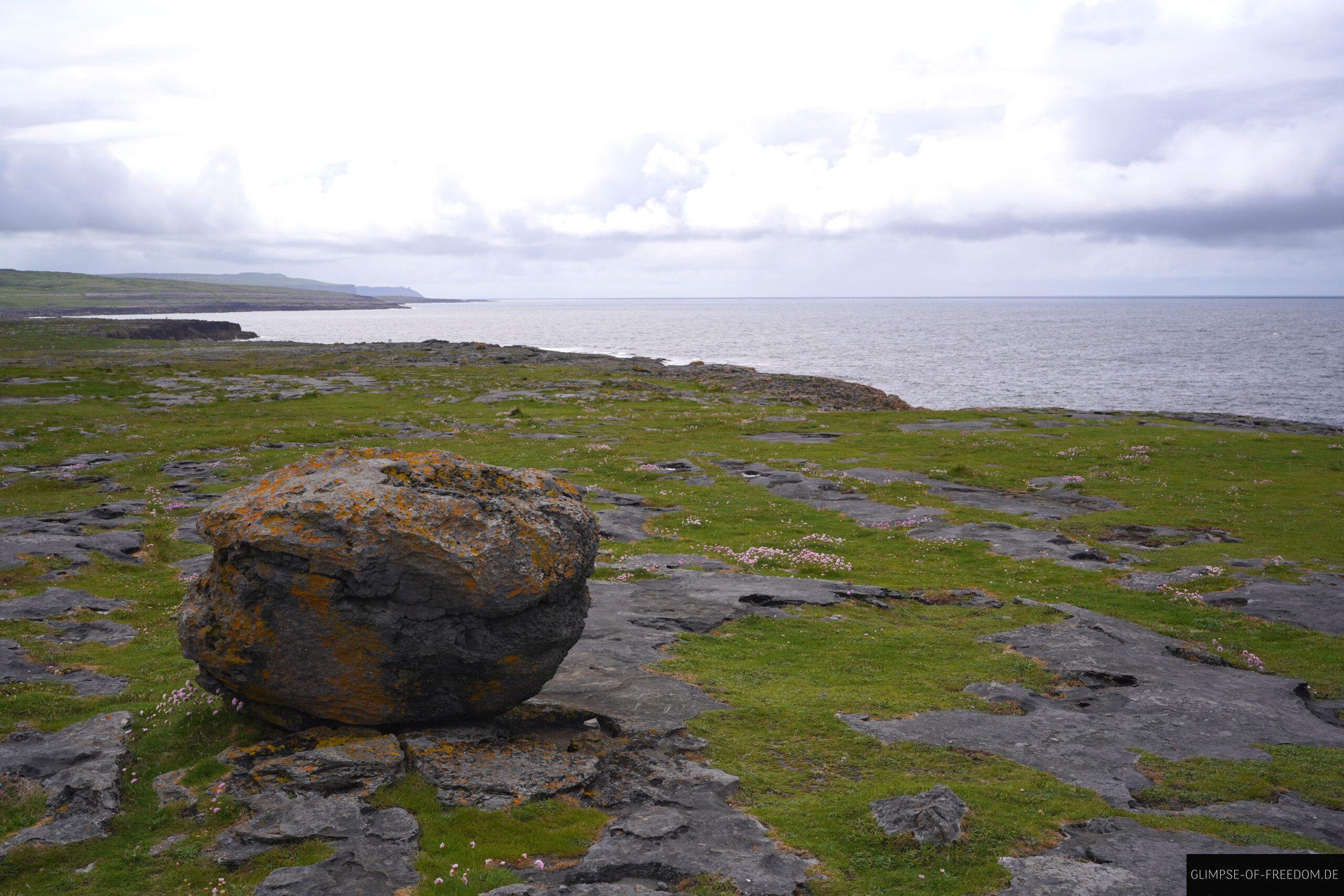 Meerblick vom Burren Scenic Drive scaled Meerblick vom Burren Scenic Drive